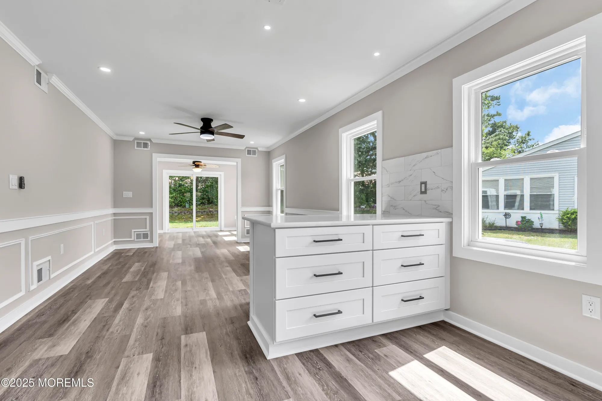 Property Slideshow image 16 of 64 | 95 chaucer ct, Lakewood, NJ, 08701