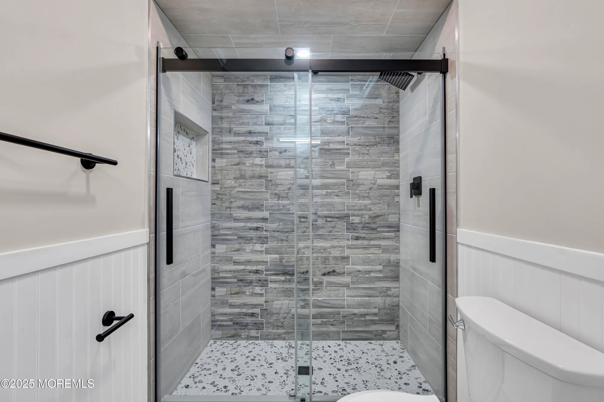 Property Slideshow image 28 of 64 | 95 chaucer ct, Lakewood, NJ, 08701