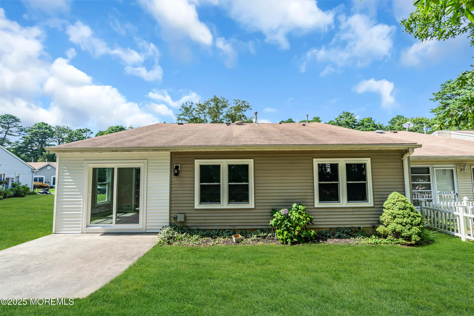 Property Slideshow image 46 of 64 | 95 chaucer ct, Lakewood, NJ, 08701