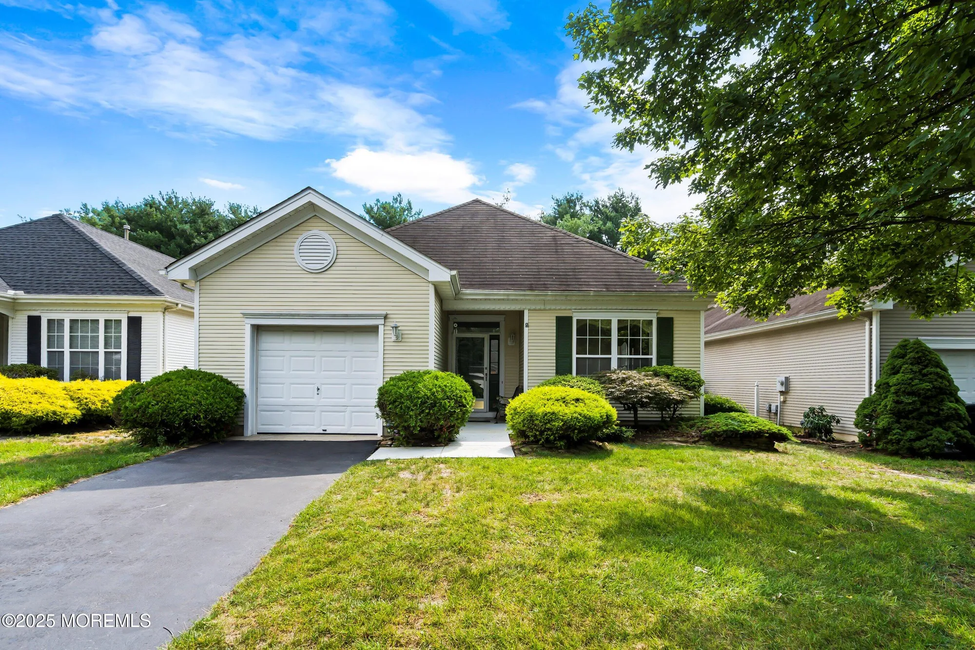 Property Slideshow image 1 of 41 | 15 evergreen springs dr, Lakewood, NJ, 08701