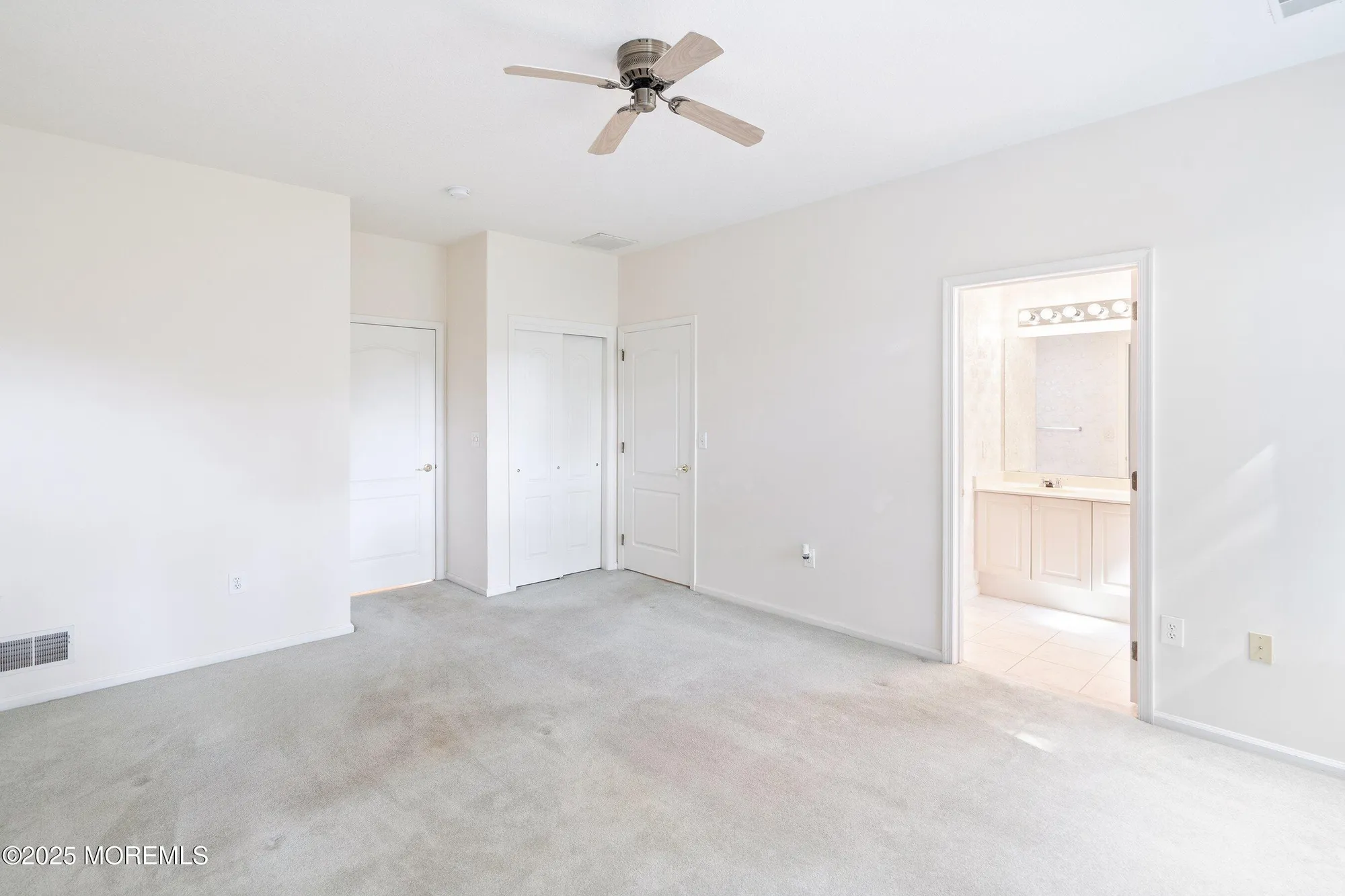 Property Slideshow image 14 of 41 | 15 evergreen springs dr, Lakewood, NJ, 08701