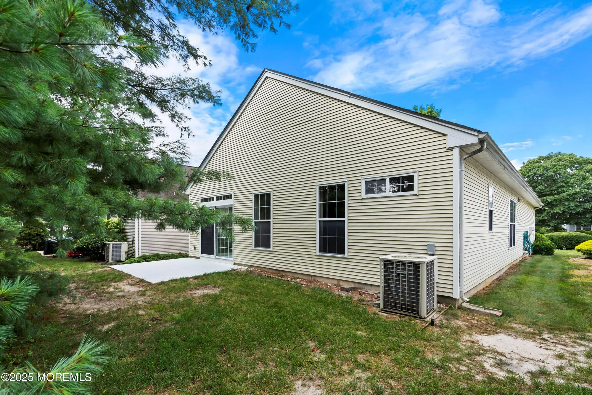 Property Slideshow image 23 of 41 | 15 evergreen springs dr, Lakewood, NJ, 08701