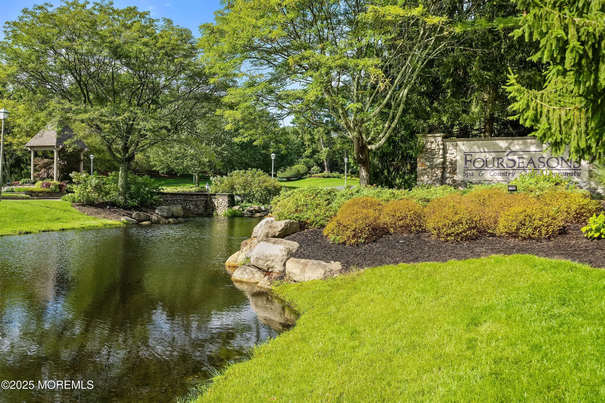 Property Slideshow image 25 of 41 | 15 evergreen springs dr, Lakewood, NJ, 08701