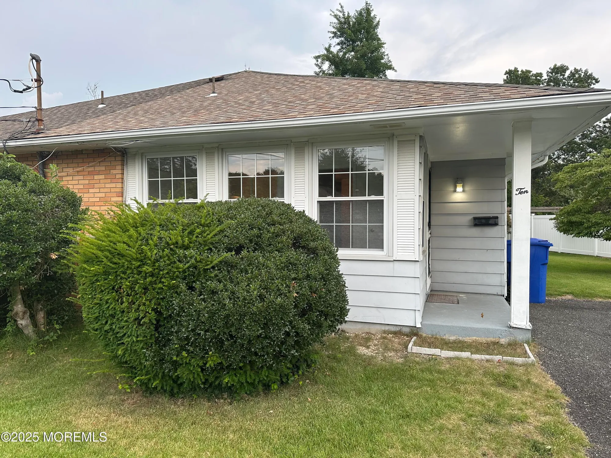 Property Slideshow image 1 of 17 | 10 caribbean ct, Toms River, NJ, 08753