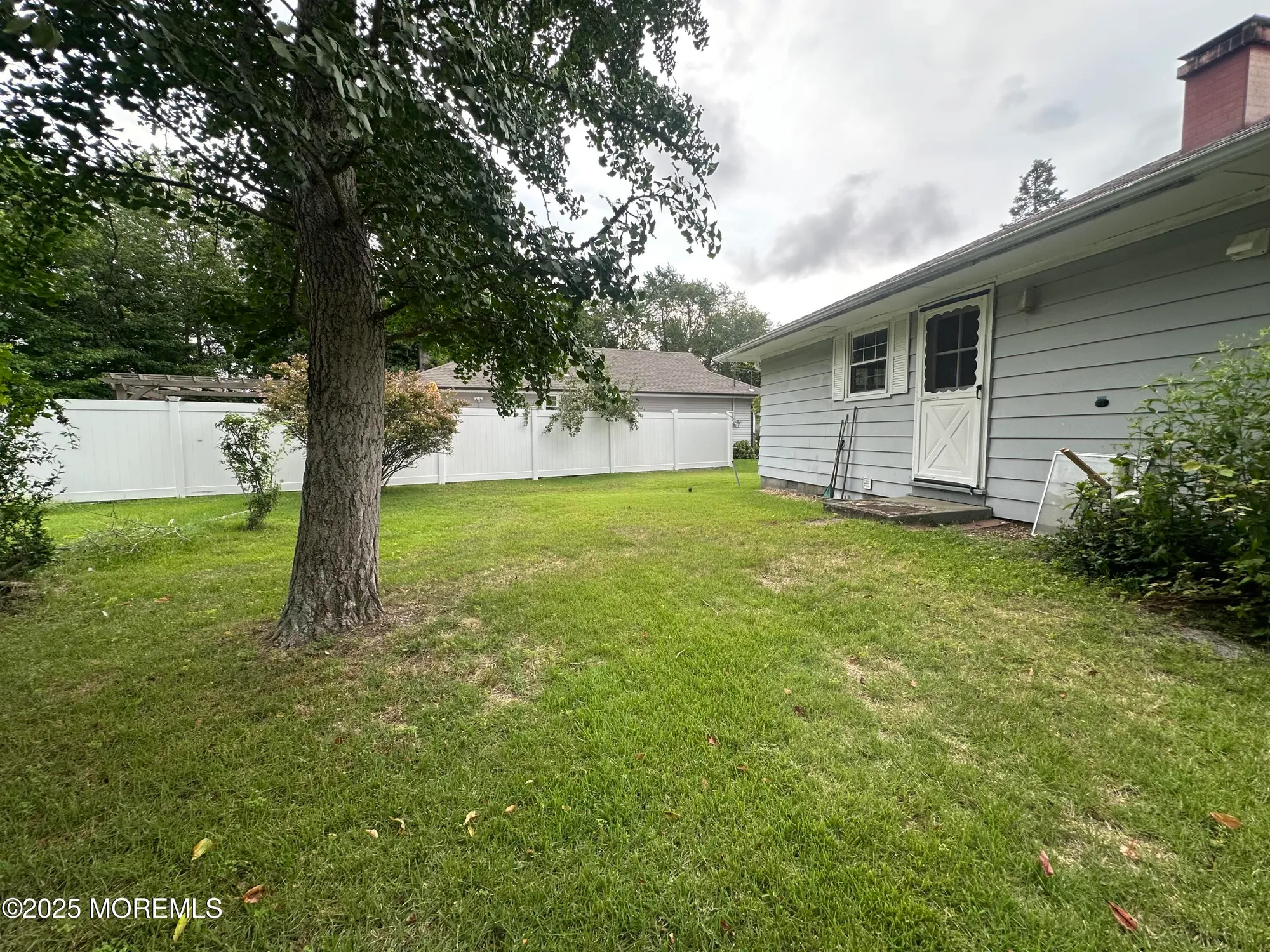 Property Slideshow image 16 of 17 | 10 caribbean ct, Toms River, NJ, 08753