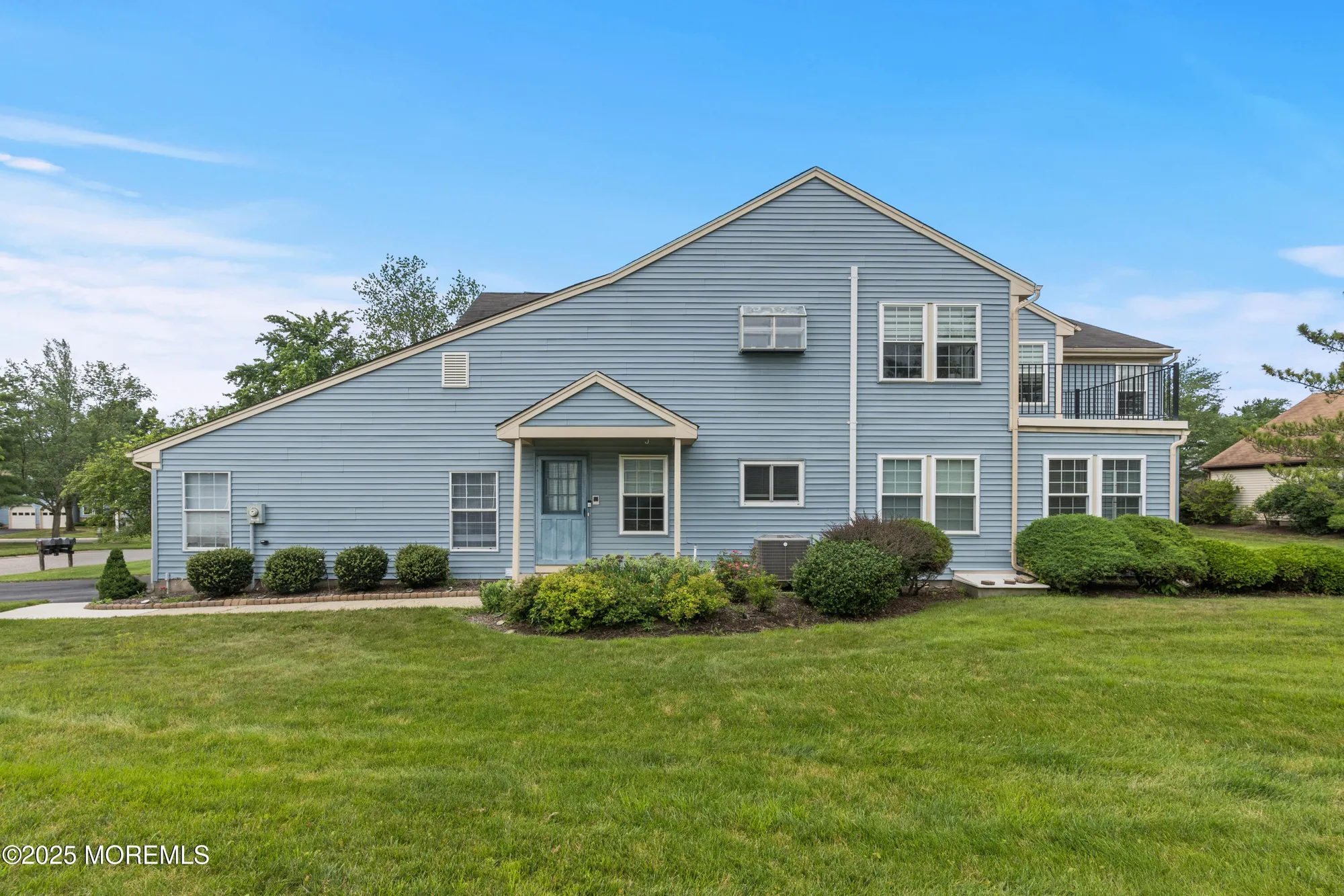 Property Slideshow image 1 of 17 | 20c dorchester dr, Monroe, NJ, 08831