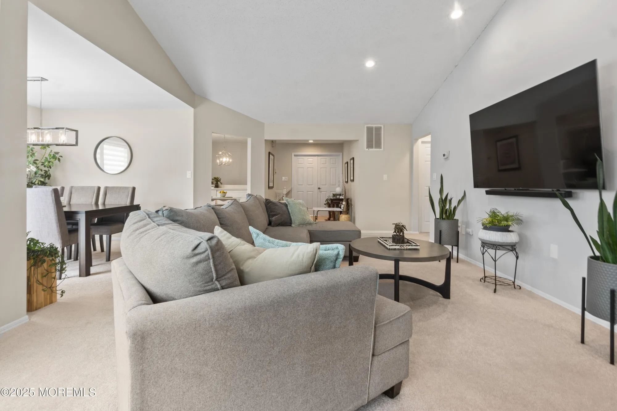 Property Slideshow image 4 of 17 | 20c dorchester dr, Monroe, NJ, 08831