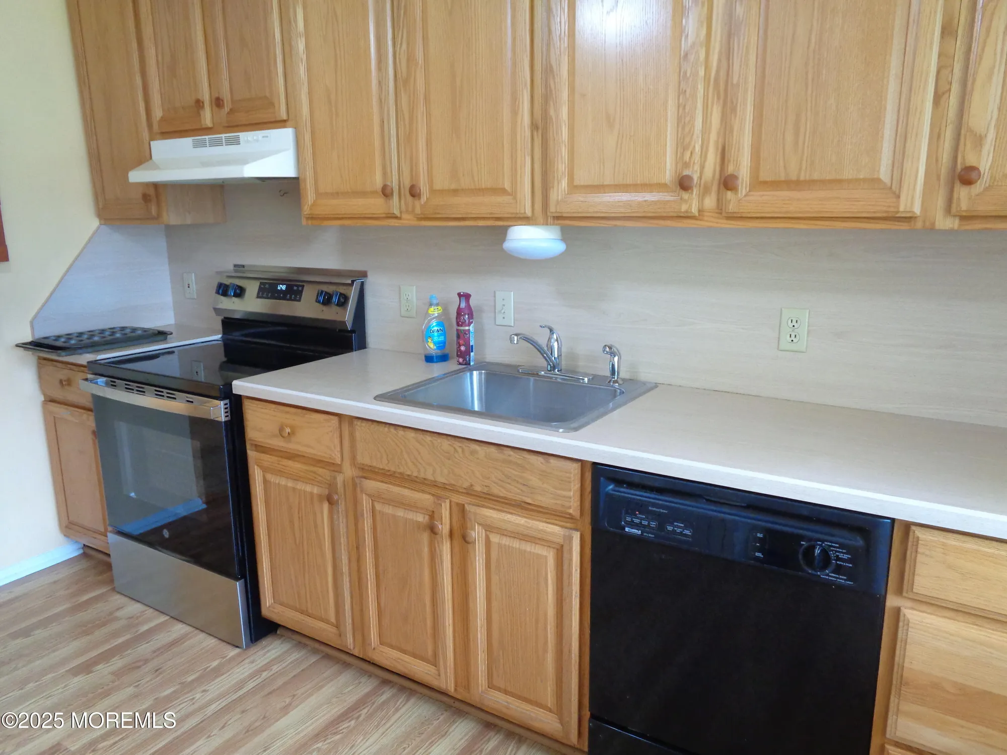 Property Slideshow image 4 of 13 | 6 n chestnut ave, Whiting, NJ, 08759