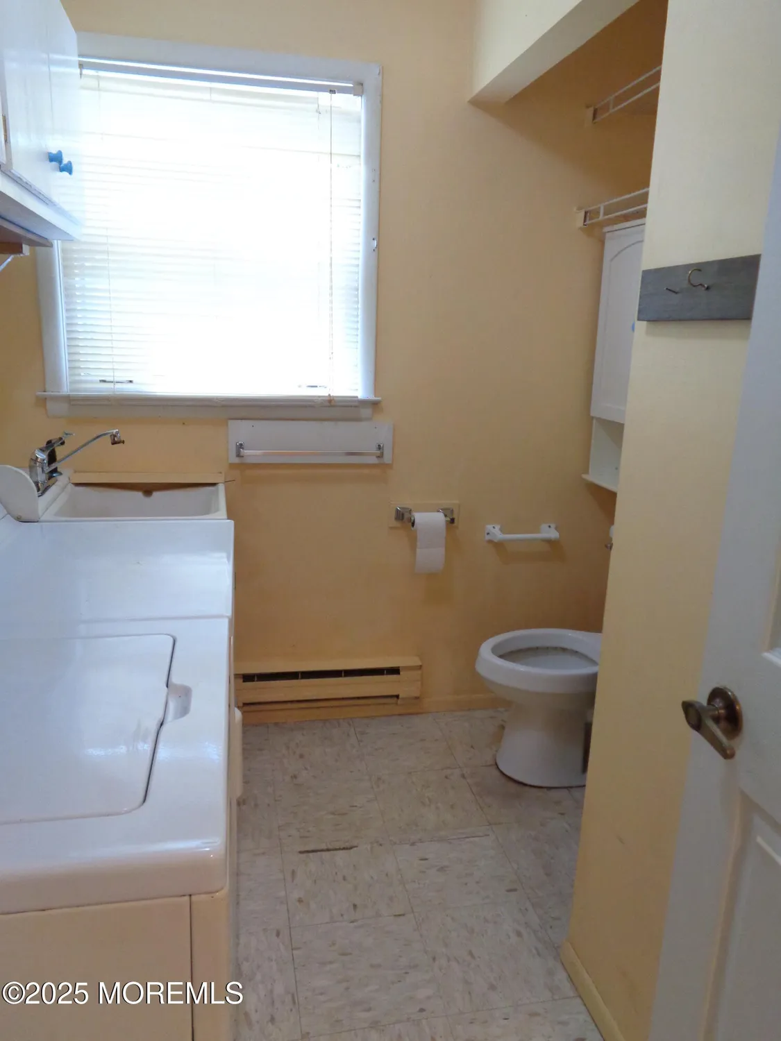 Property Slideshow image 12 of 13 | 6 n chestnut ave, Whiting, NJ, 08759