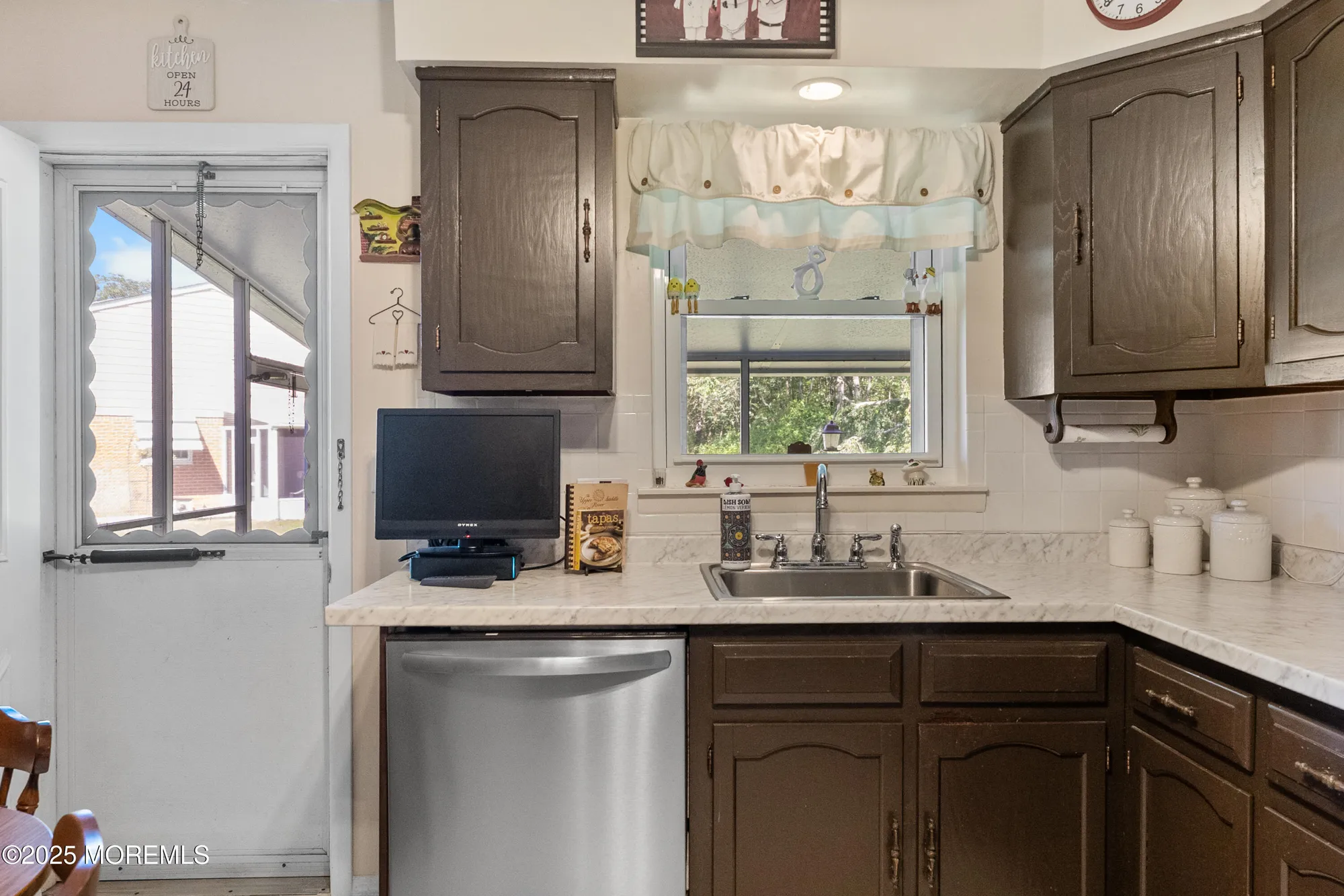 Property Slideshow image 6 of 27 | 26a franklin ln, Whiting, NJ, 08759