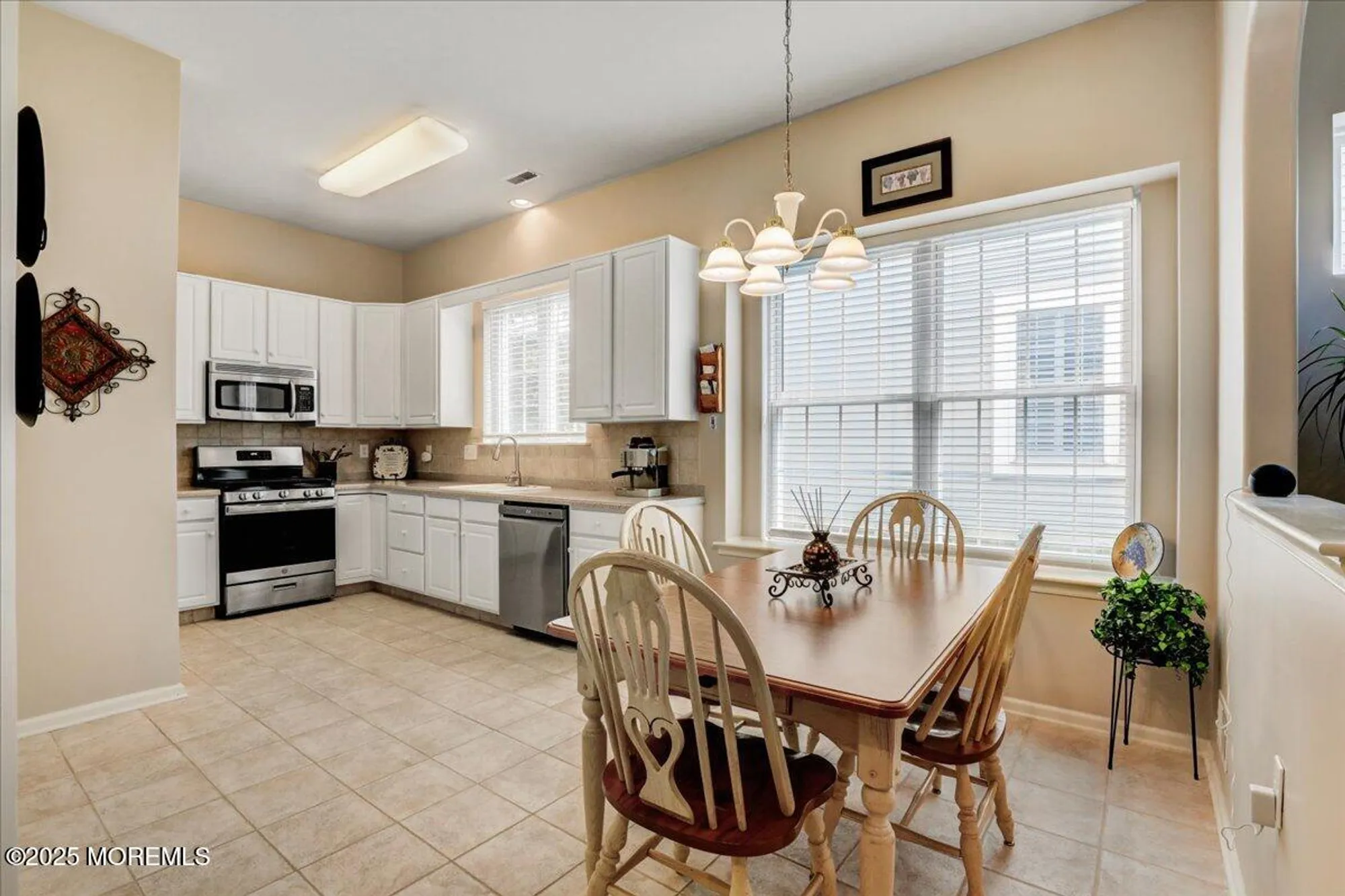 Property Slideshow image 13 of 45 | 34 spyglass dr, Jackson, NJ, 08527