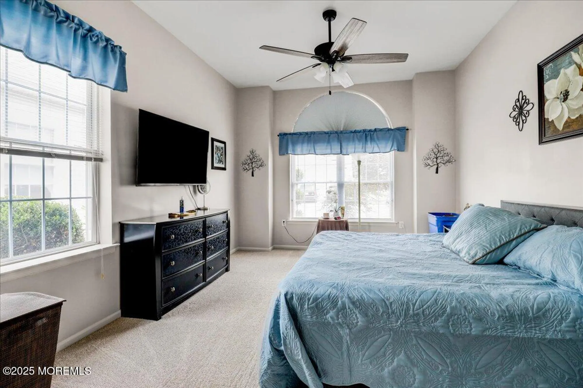 Property Slideshow image 19 of 45 | 34 spyglass dr, Jackson, NJ, 08527