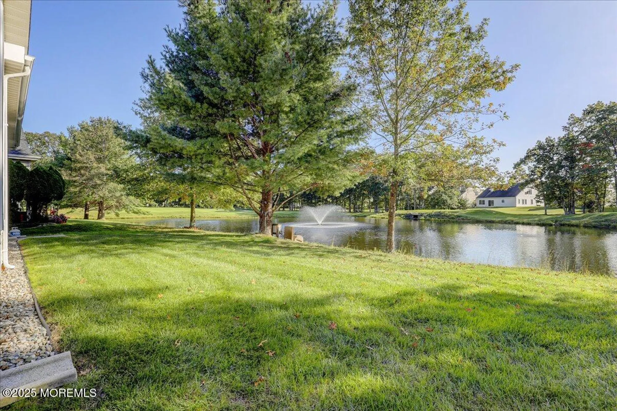 Property Slideshow image 28 of 45 | 34 spyglass dr, Jackson, NJ, 08527