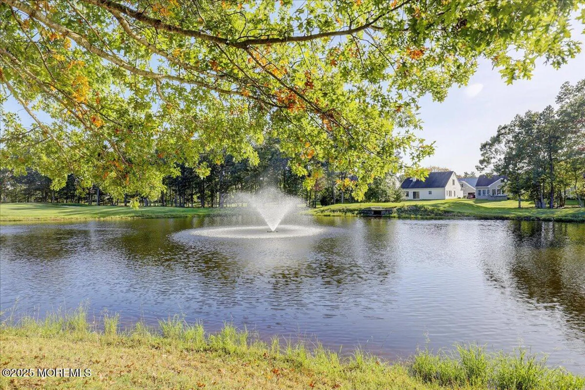 Property Slideshow image 4 of 45 | 34 spyglass dr, Jackson, NJ, 08527