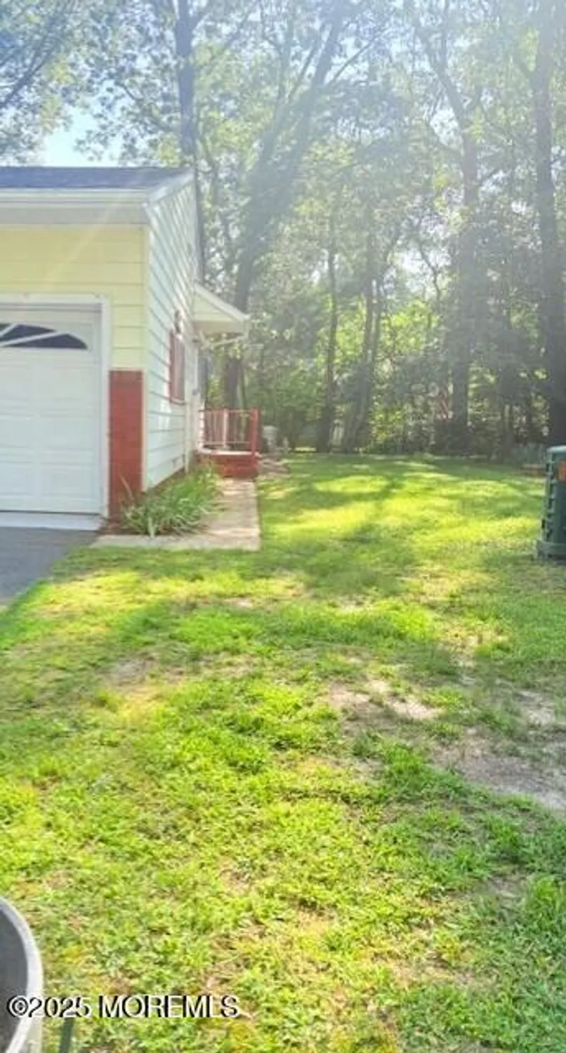 Property Slideshow image 28 of 29 | 5 indiana way, Whiting, NJ, 08759