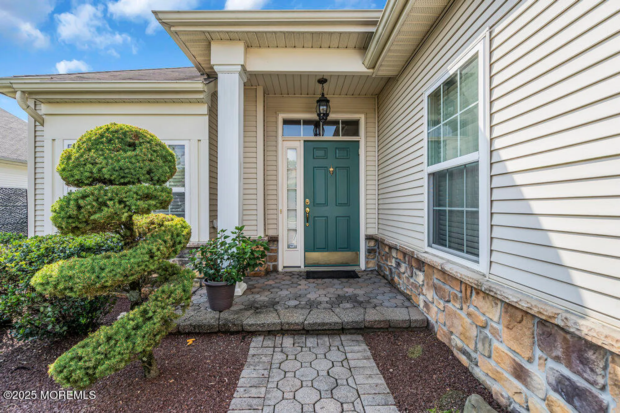 Property Slideshow image 2 of 47 | 11 wycliffe dr, Manchester, NJ, 08759