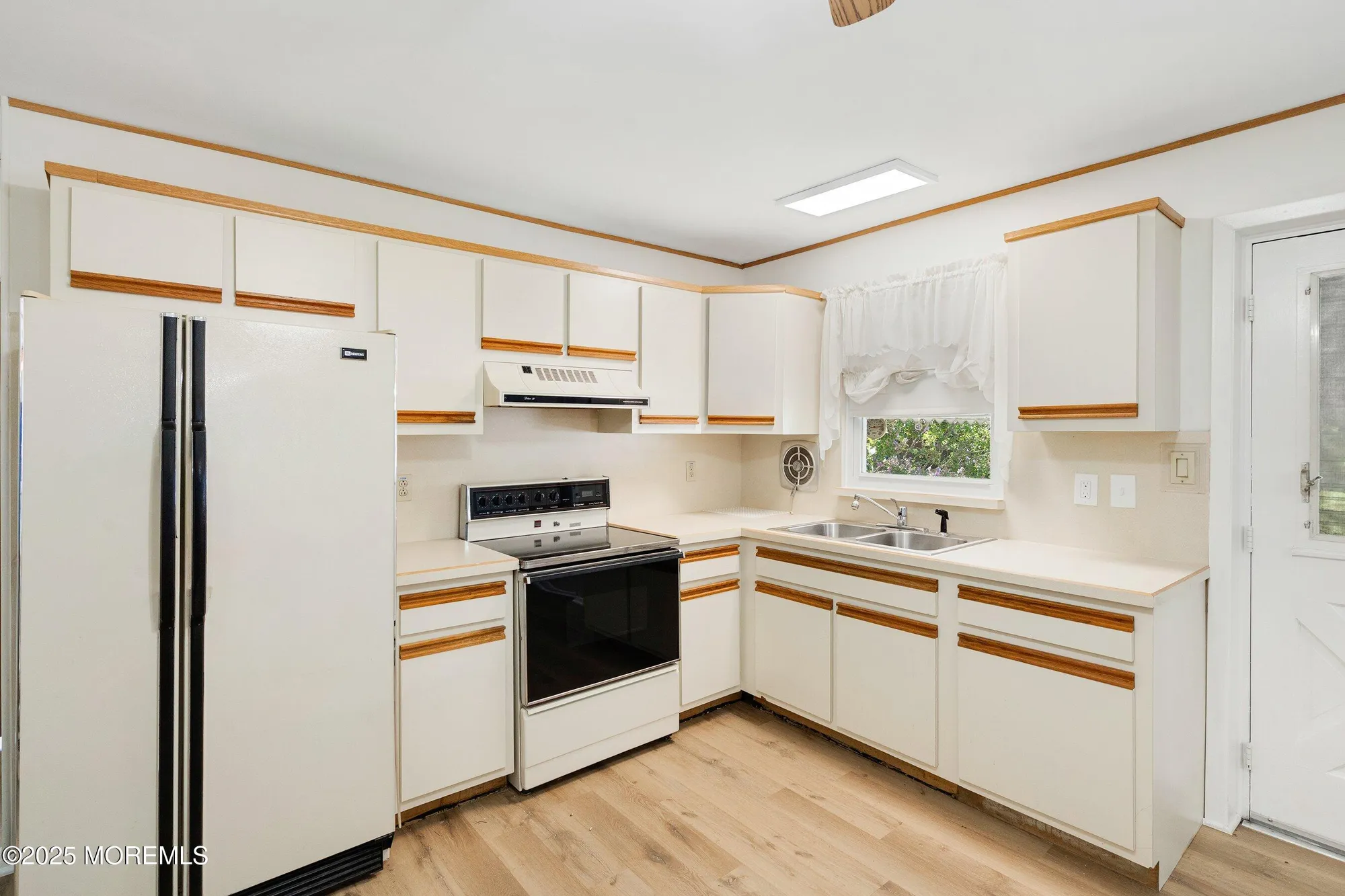 Property Slideshow image 9 of 28 | 1b potomac ln, Whiting, NJ, 08759