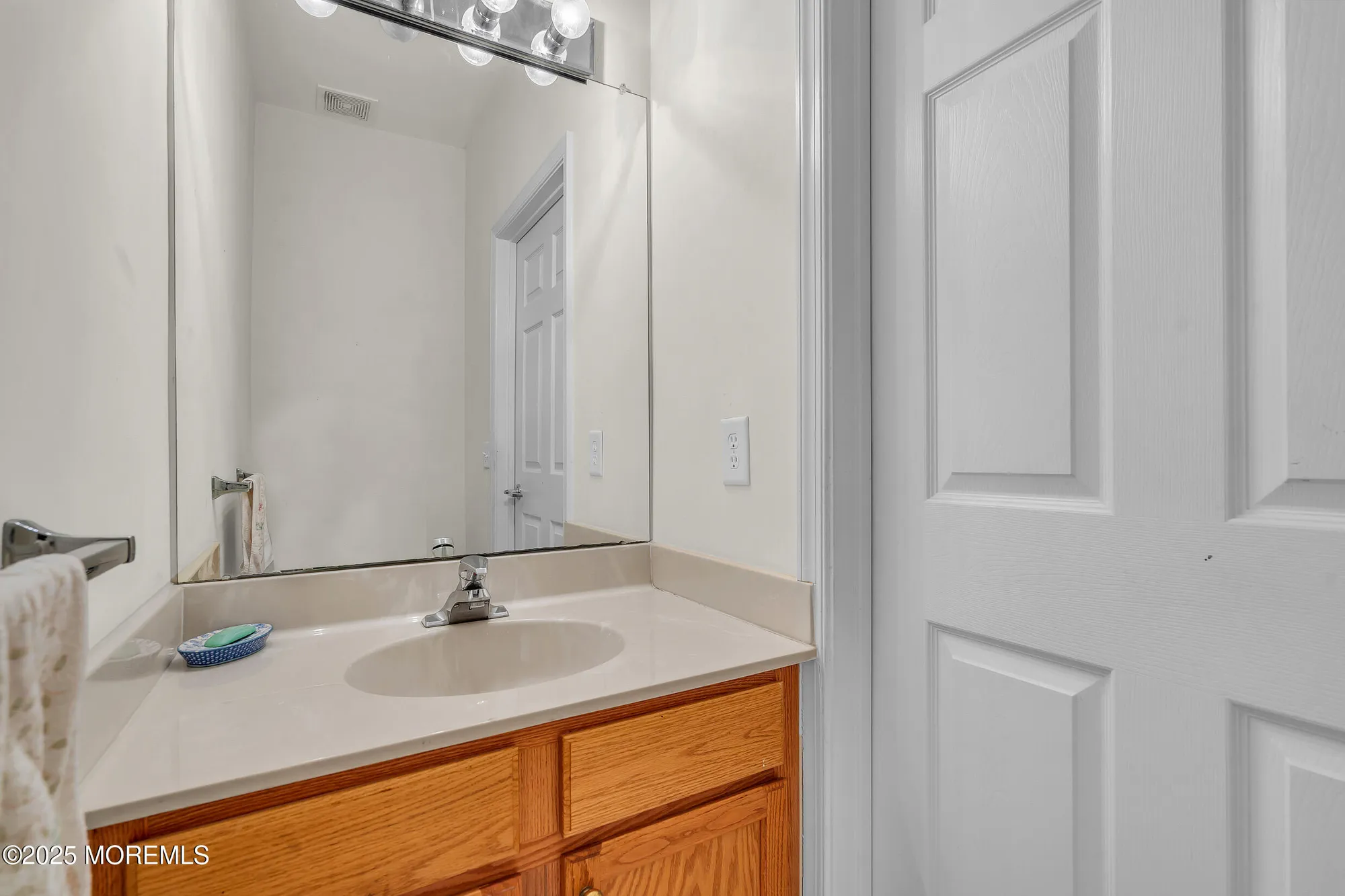 Property Slideshow image 23 of 54 | 16 belmar blvd, Waretown, NJ, 08758