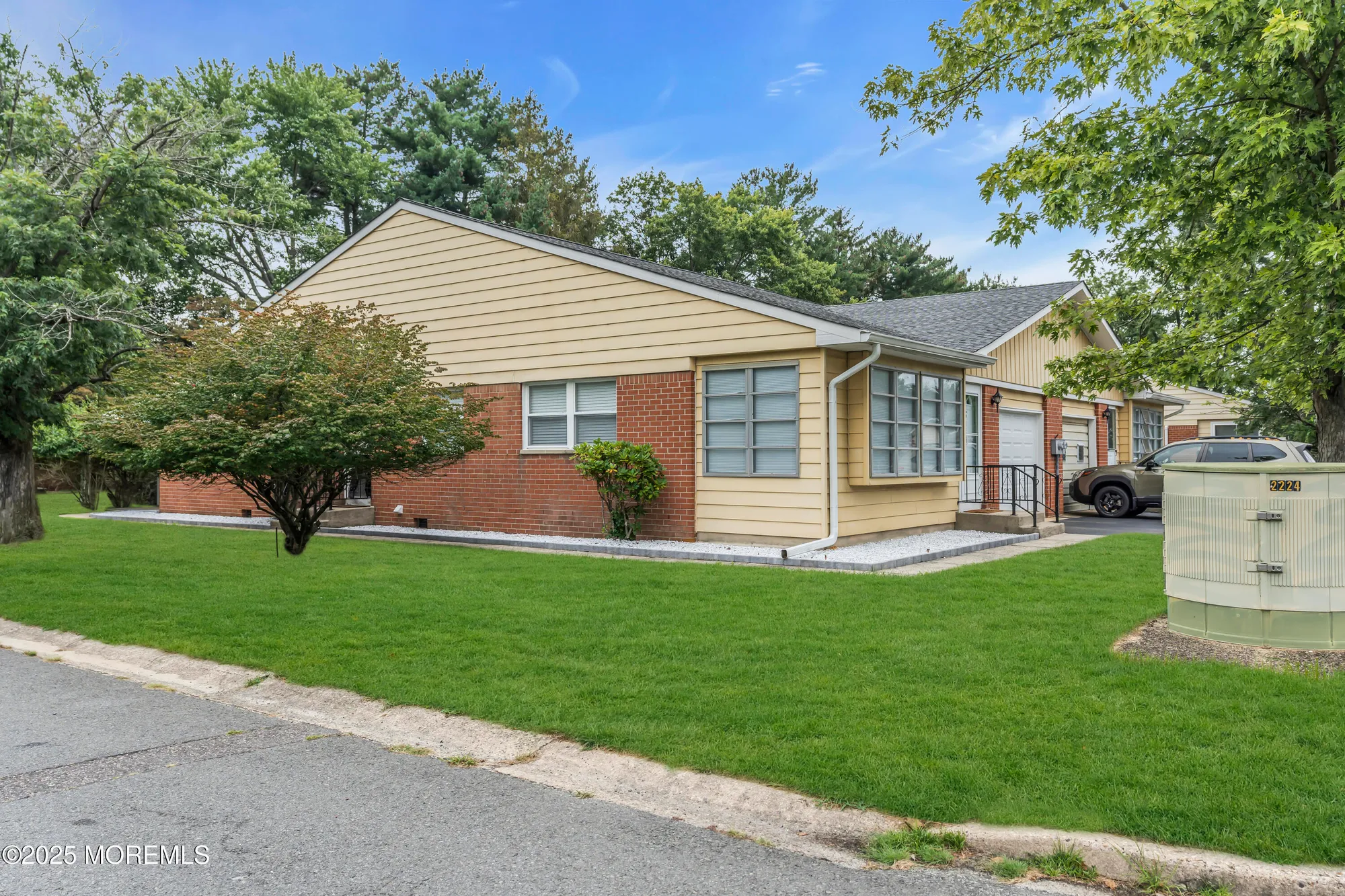 Property Slideshow image 4 of 39 | 14a yorktowne pkwy, Manchester, NJ, 08759