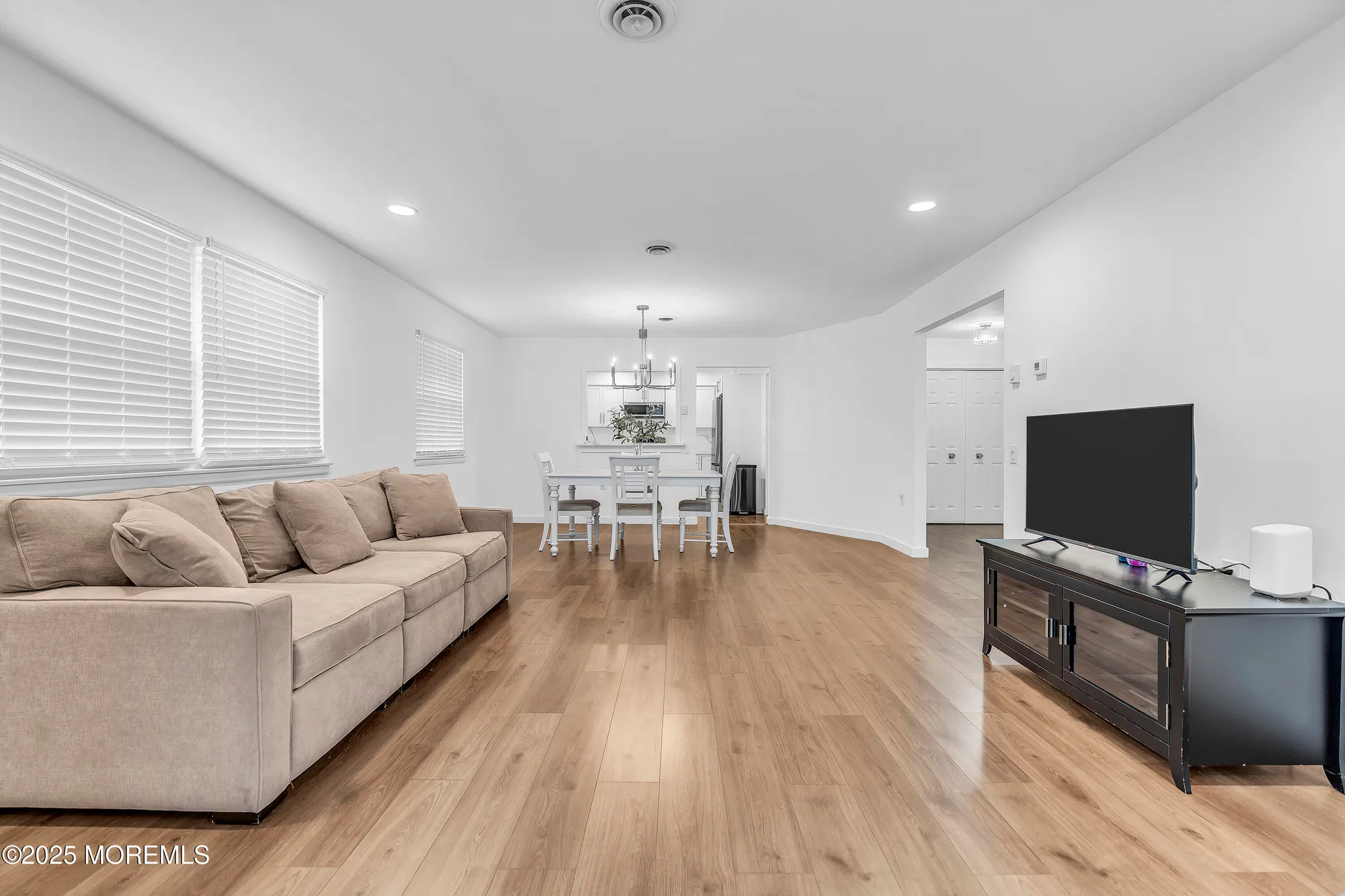 Property Slideshow image 15 of 39 | 14a yorktowne pkwy, Manchester, NJ, 08759