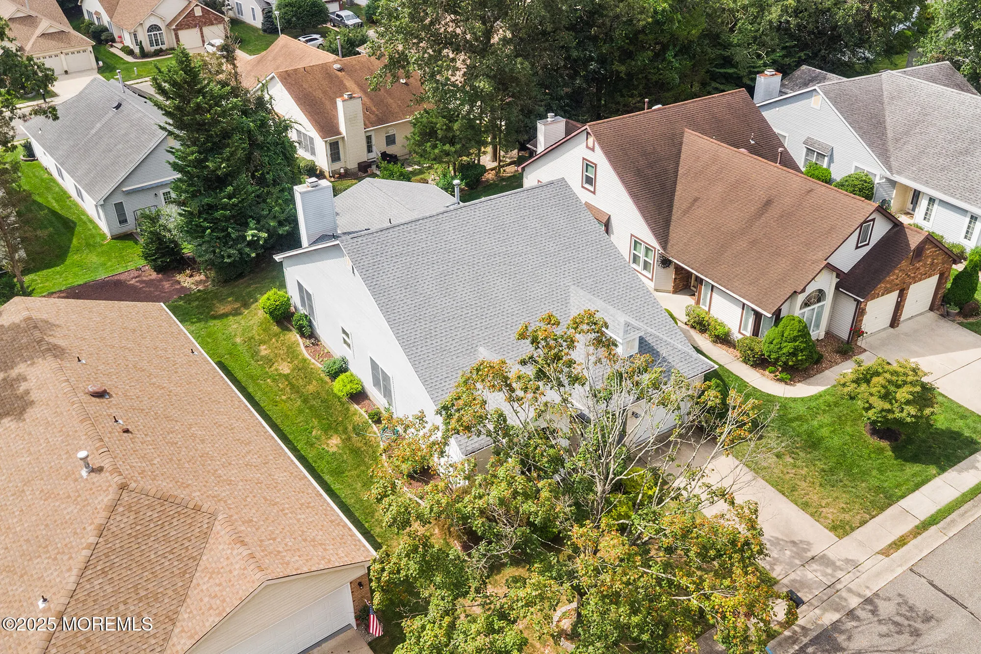 Property Slideshow image 5 of 42 | 1453 forelle ln, Toms River, NJ, 08755