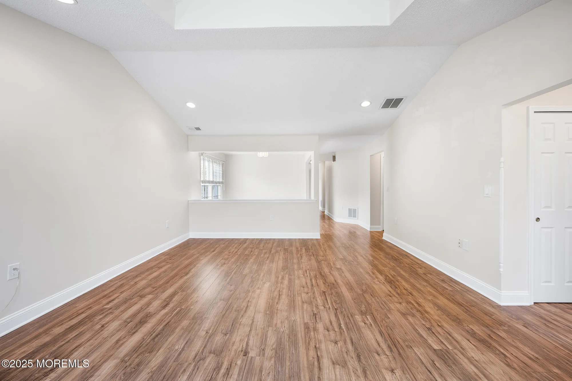 Property Slideshow image 11 of 42 | 1453 forelle ln, Toms River, NJ, 08755