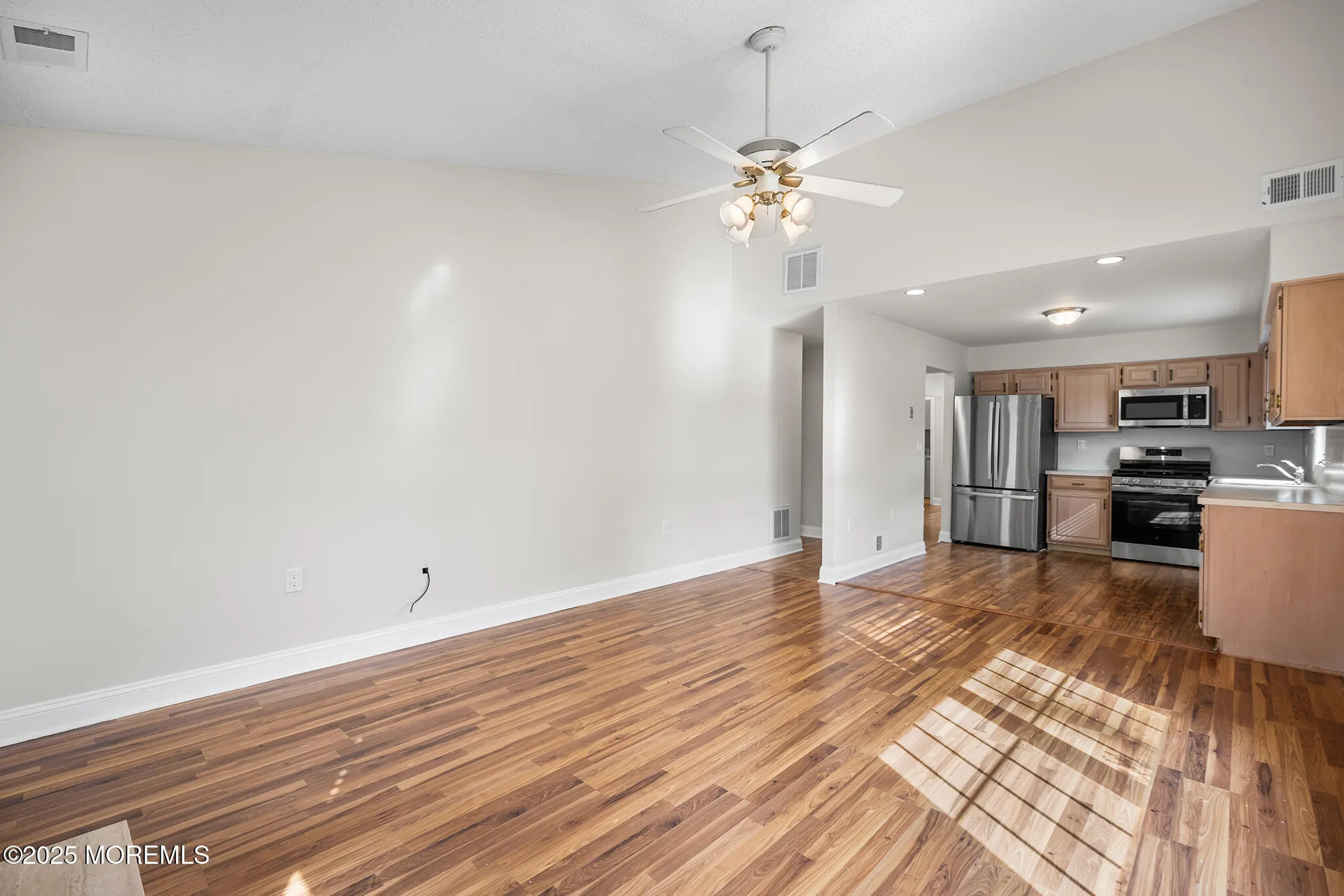 Property Slideshow image 20 of 42 | 1453 forelle ln, Toms River, NJ, 08755