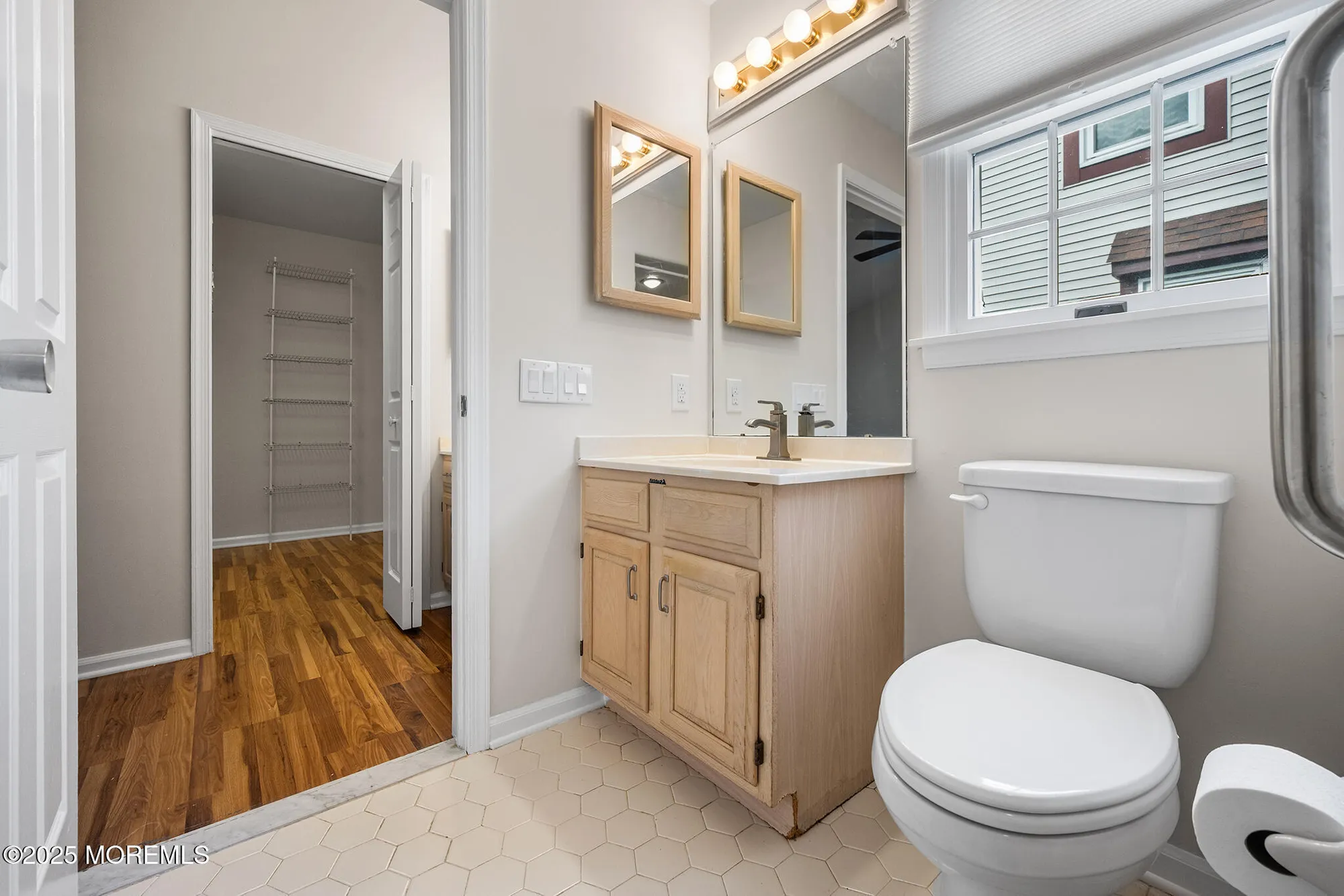 Property Slideshow image 31 of 42 | 1453 forelle ln, Toms River, NJ, 08755