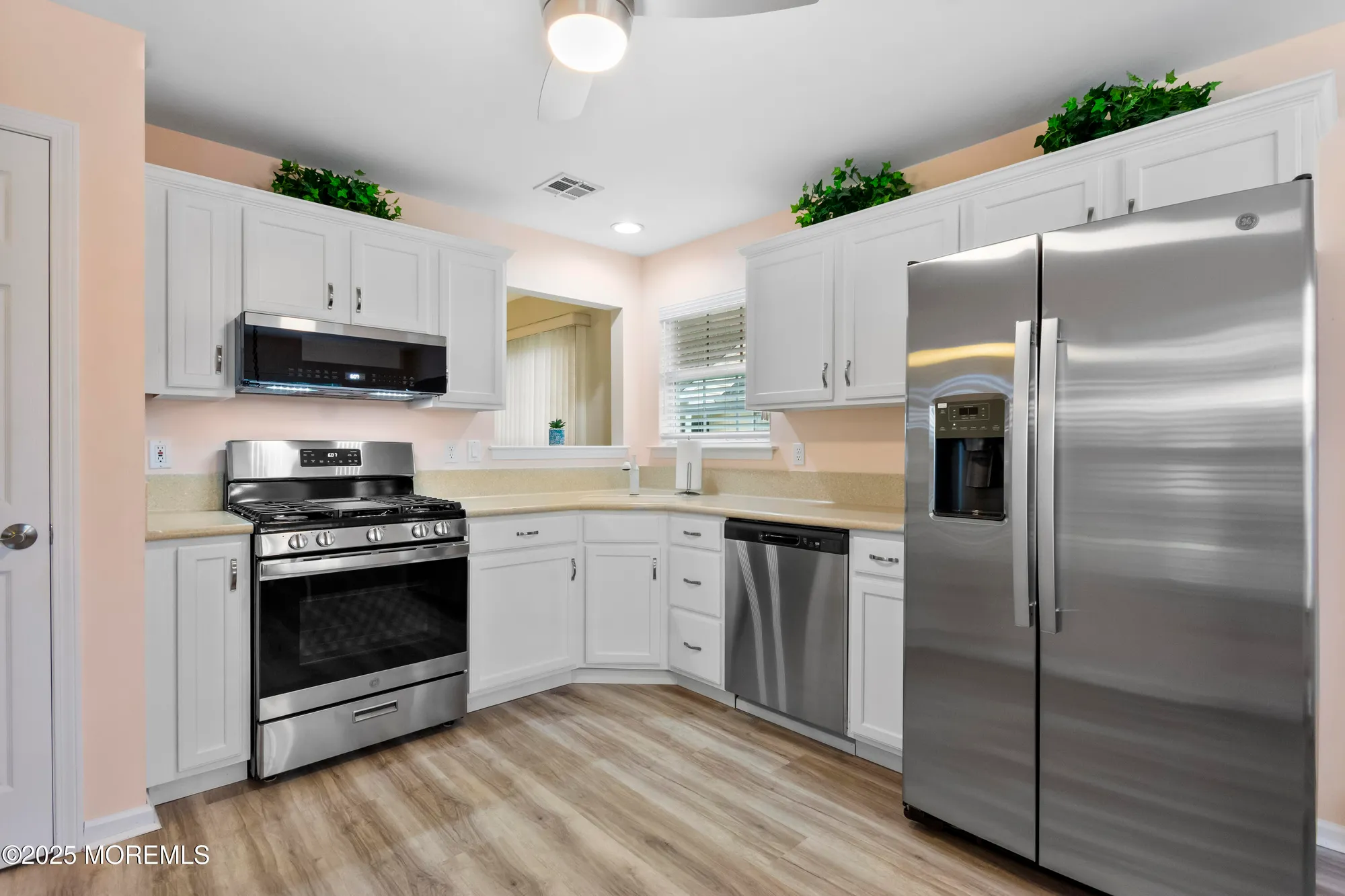 Property Slideshow image 6 of 35 | 2664 silver hill ln, Toms River, NJ, 08755