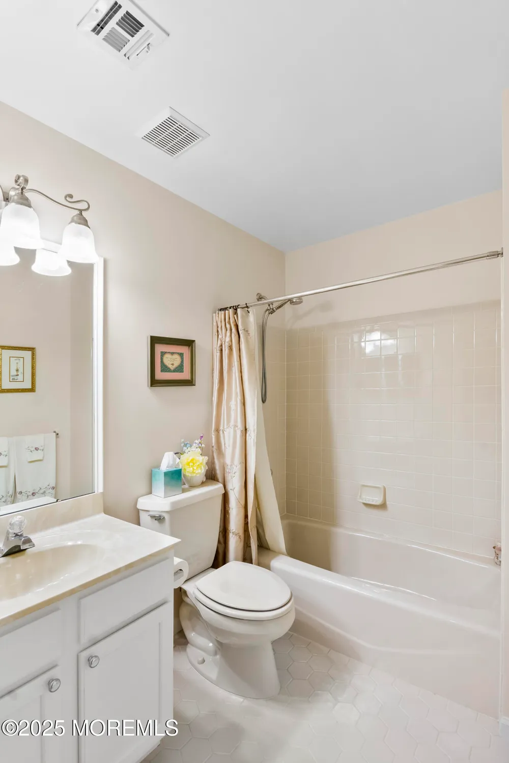 Property Slideshow image 24 of 35 | 2664 silver hill ln, Toms River, NJ, 08755