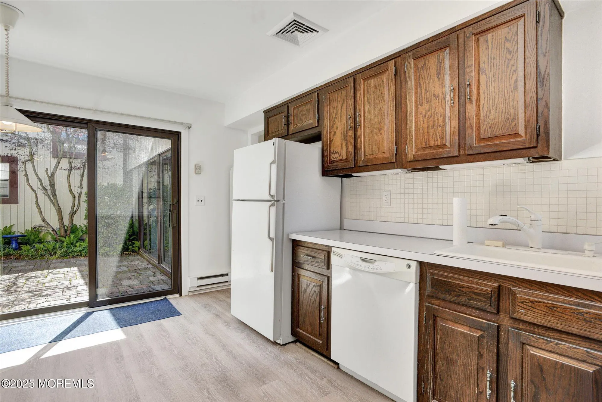 Property Slideshow image 21 of 29 | 55 cheshire sq, Little Silver, NJ, 07739