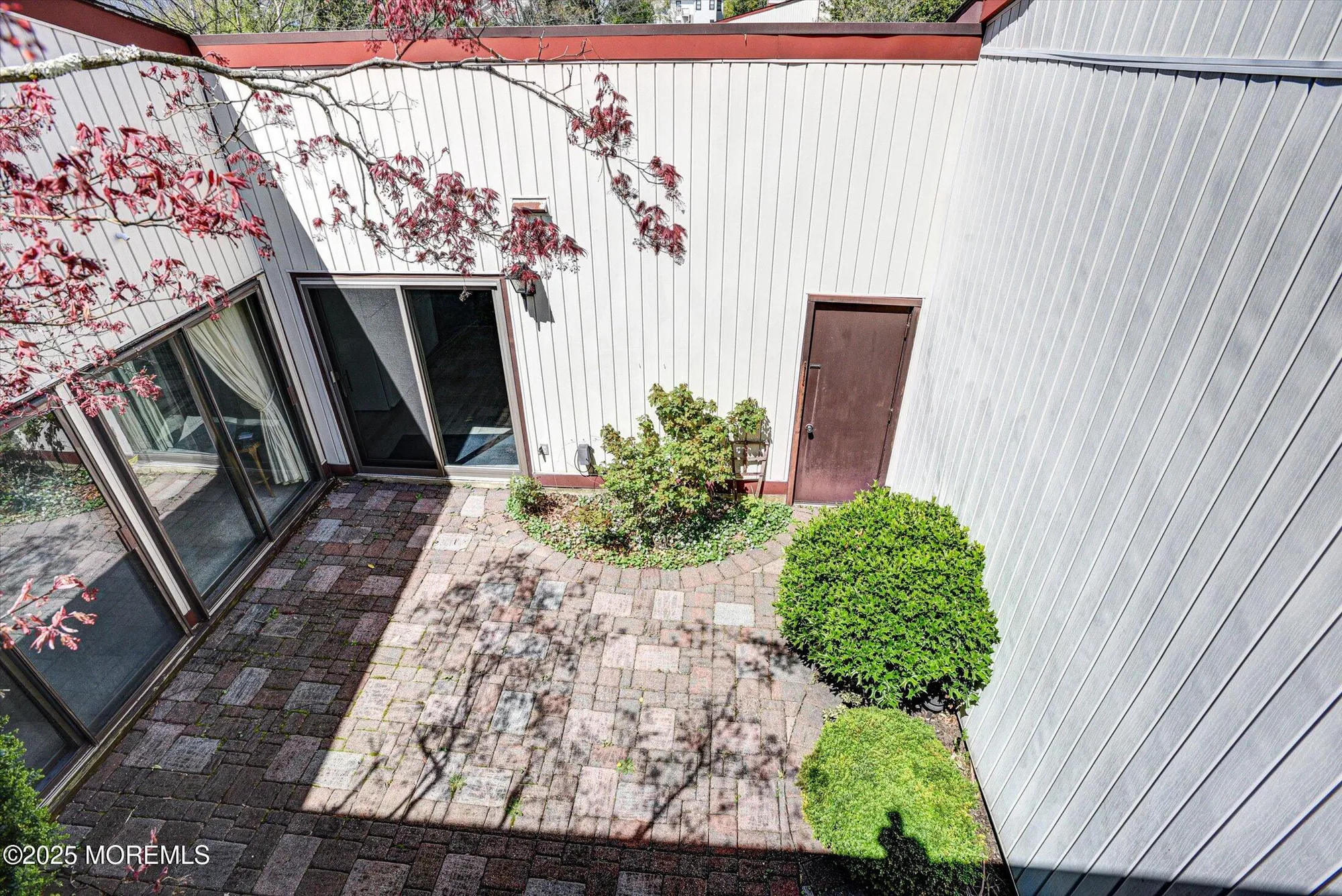 Property Slideshow image 28 of 29 | 55 cheshire sq, Little Silver, NJ, 07739