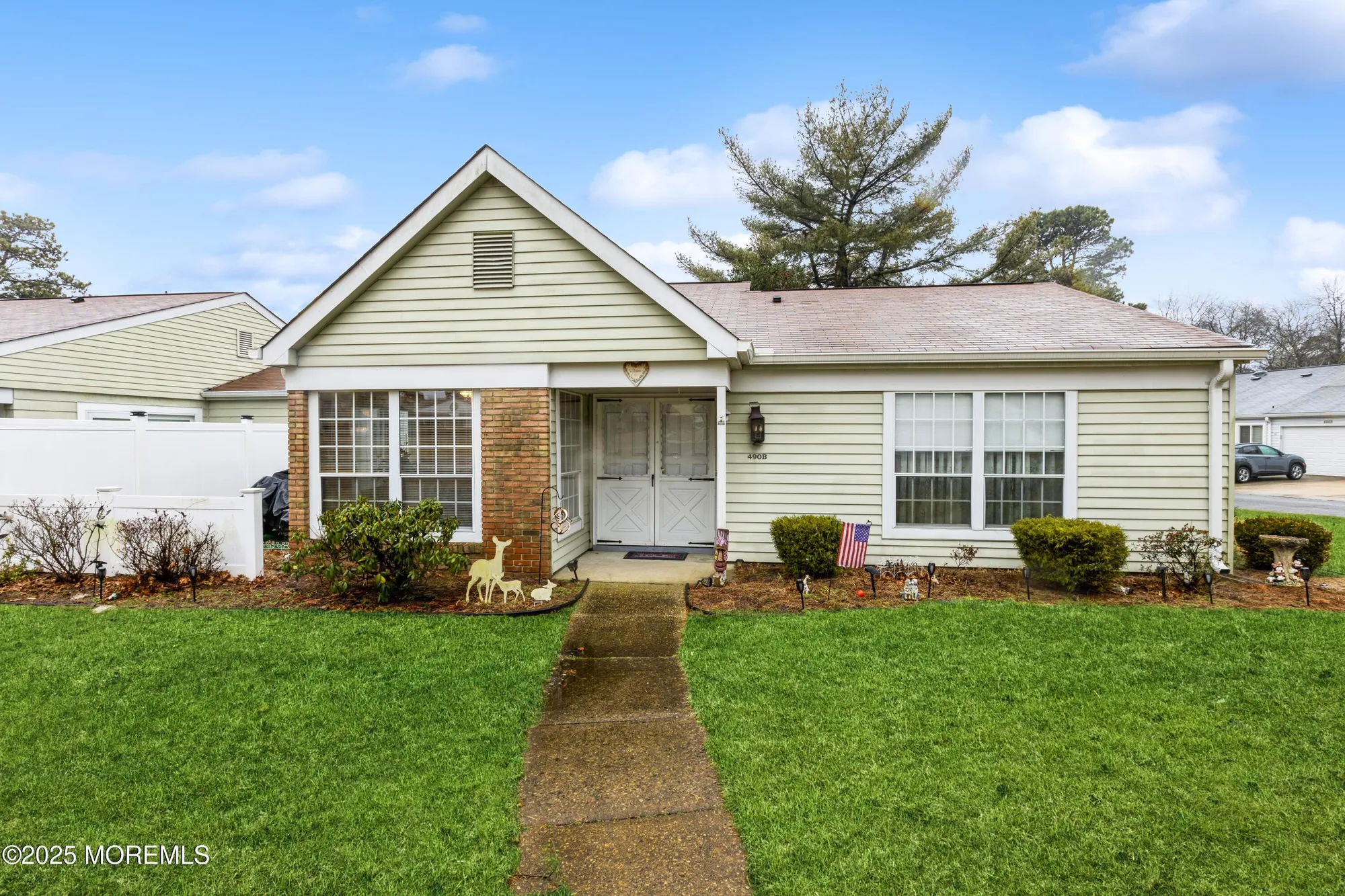 Property Slideshow image 1 of 33 | 490b new castle ct, Manchester, NJ, 08759