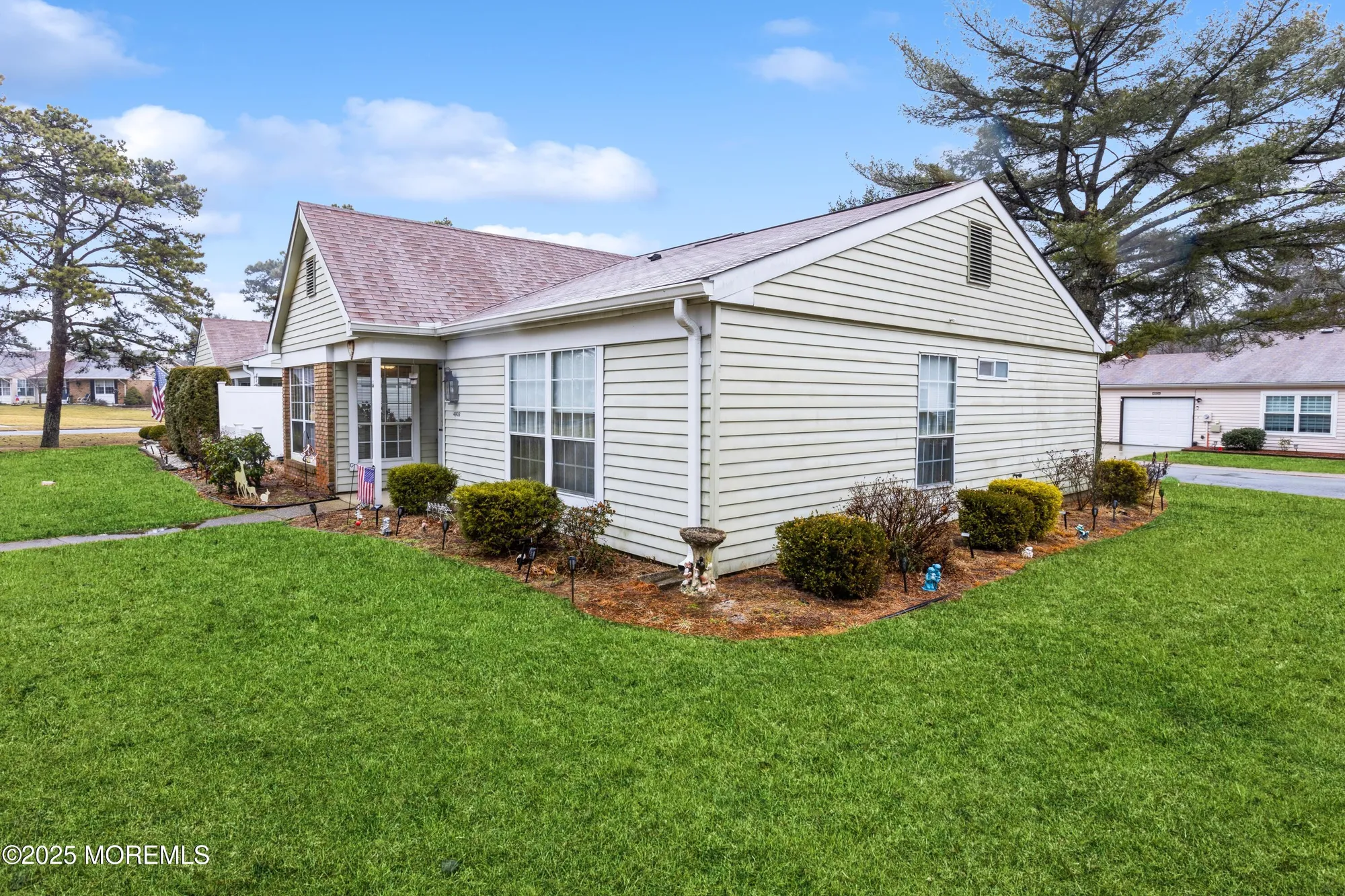 Property Slideshow image 3 of 33 | 490b new castle ct, Manchester, NJ, 08759