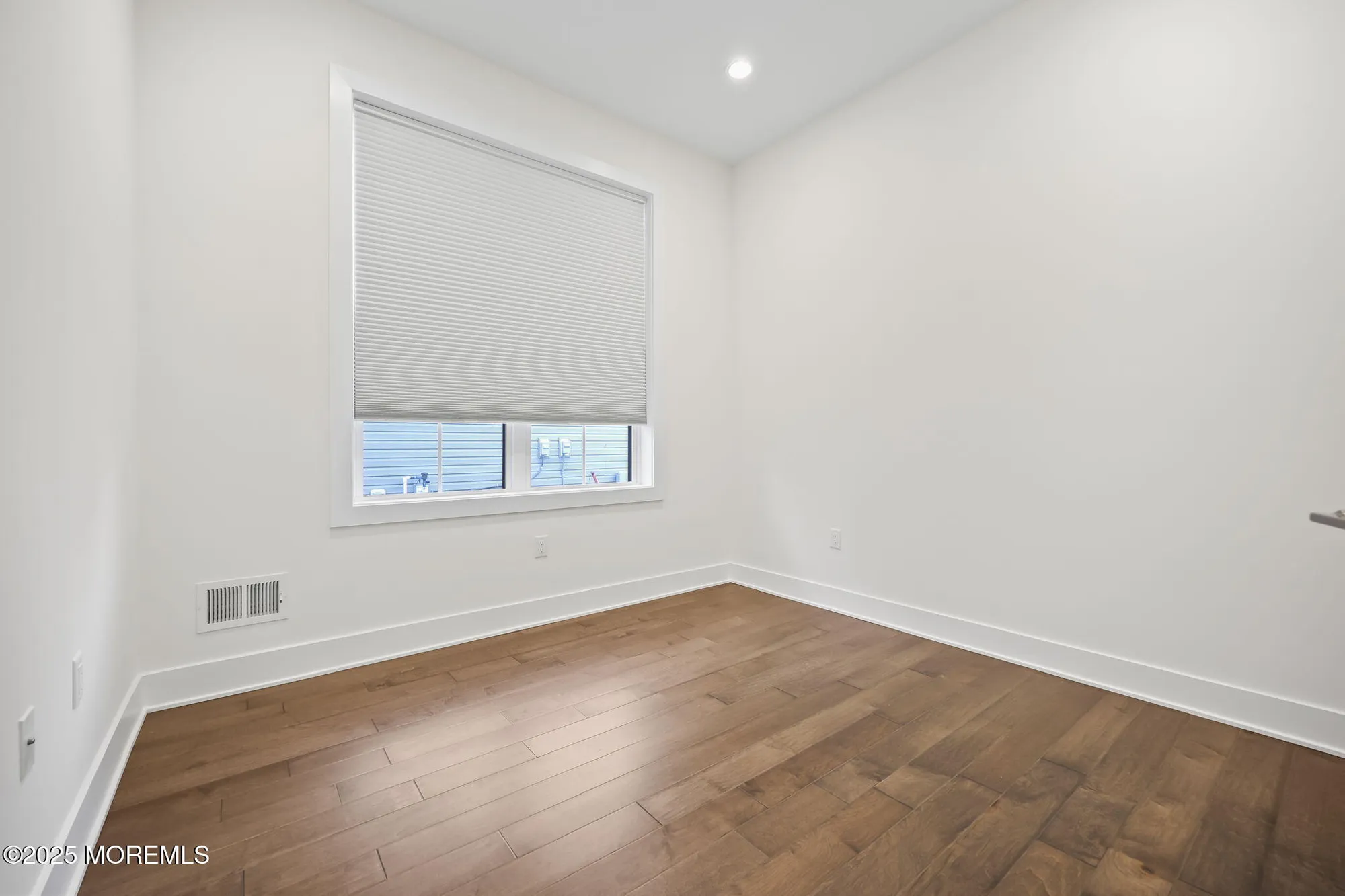 Property Slideshow image 25 of 41 | 5 scarlett ter, Manalapan, NJ, 07726