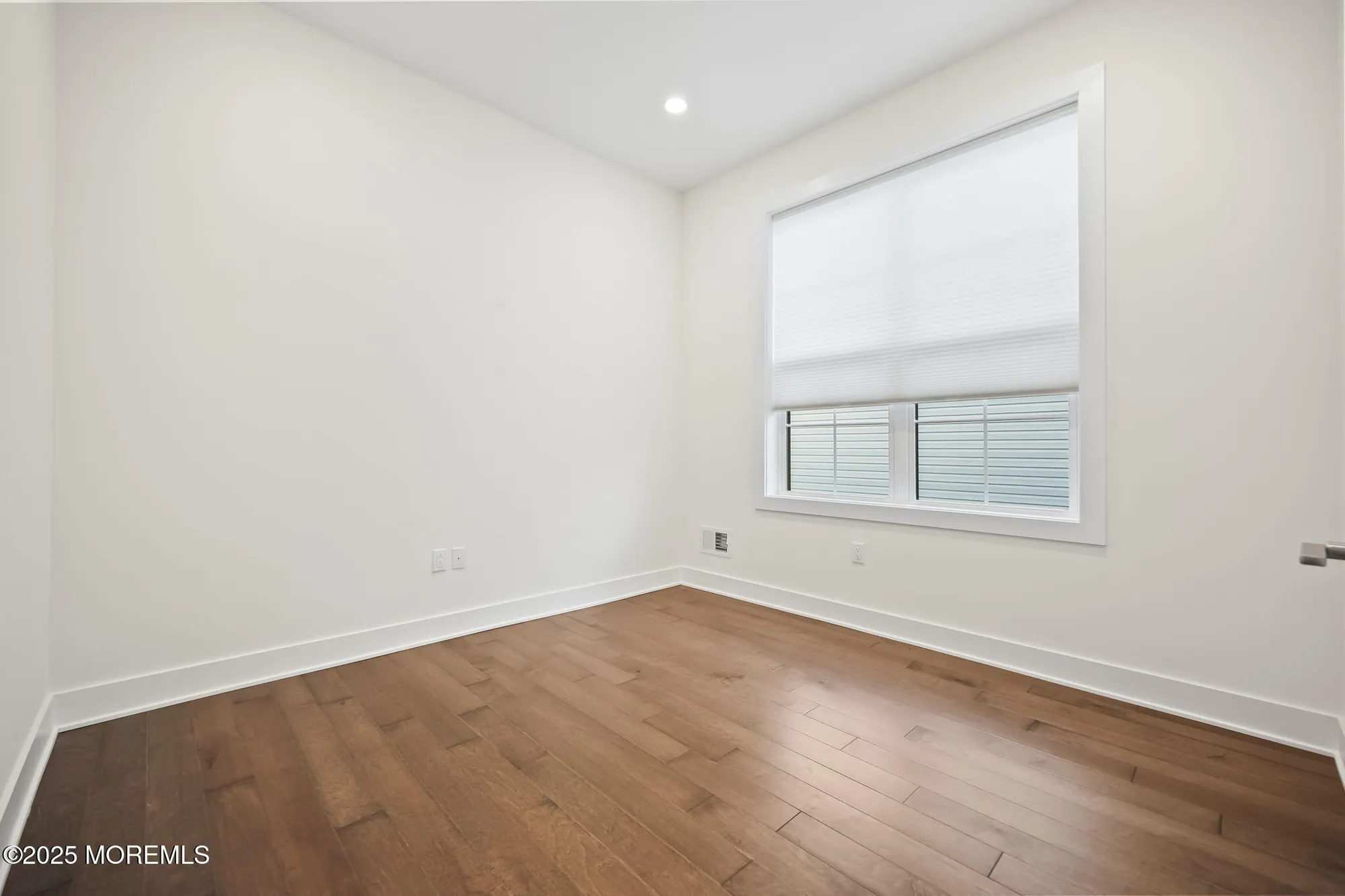 Property Slideshow image 27 of 41 | 5 scarlett ter, Manalapan, NJ, 07726