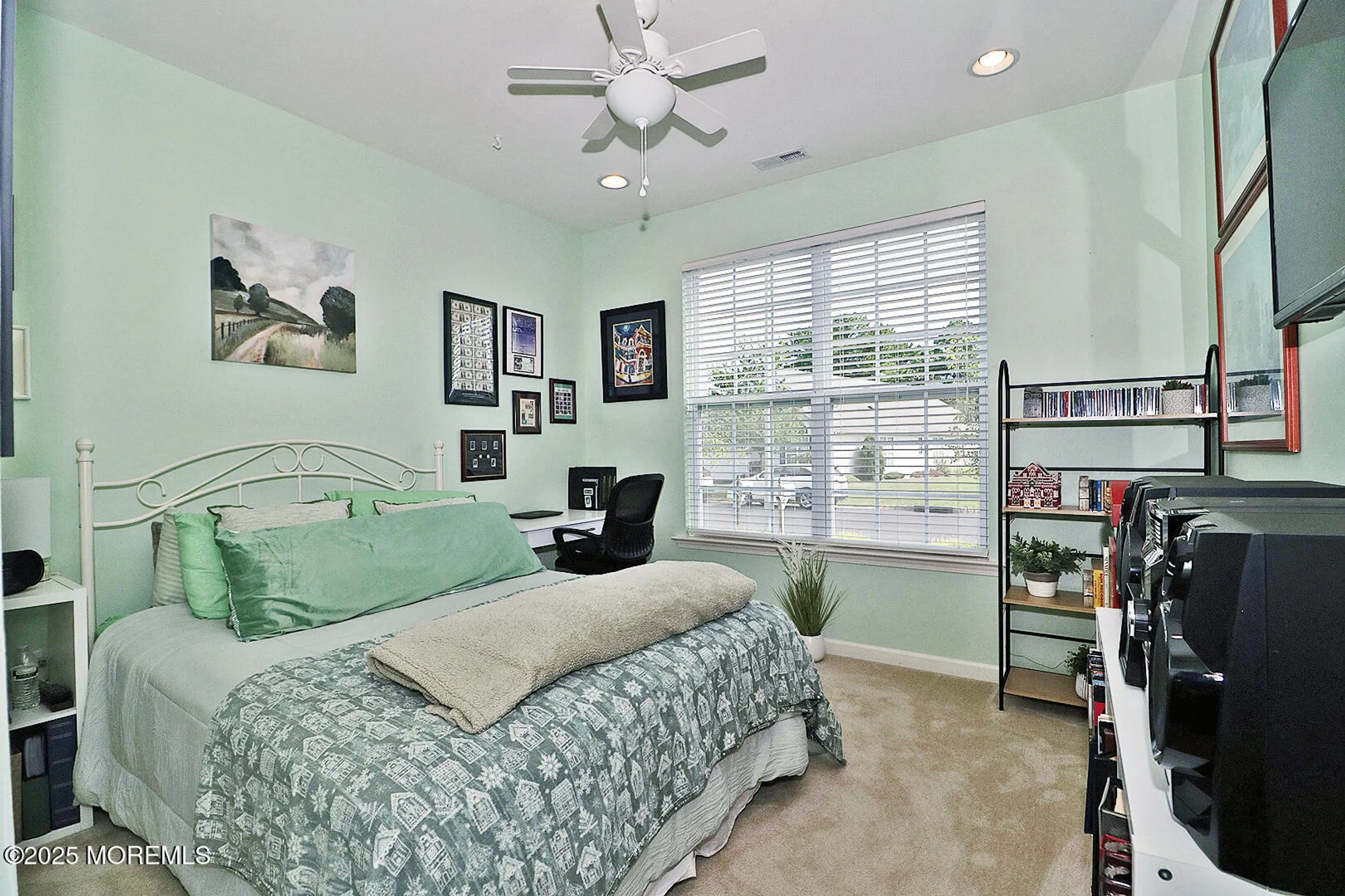 Property Slideshow image 30 of 50 | 669 timberline ln, Manchester, NJ, 08759