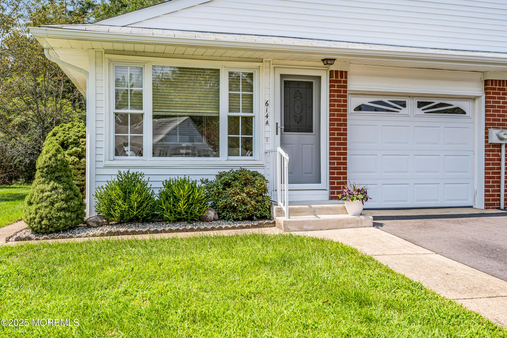 Property Slideshow image 4 of 33 | 614 willow ln a, Whiting, NJ, 08759