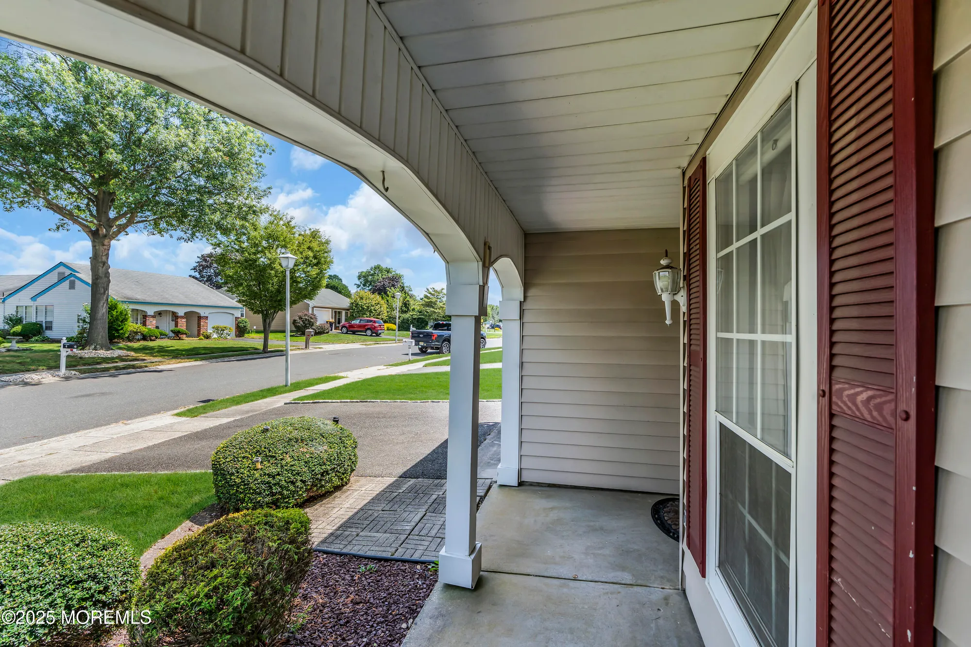 Property Slideshow image 4 of 39 | 3 weybridge pl, Manchester, NJ, 08759