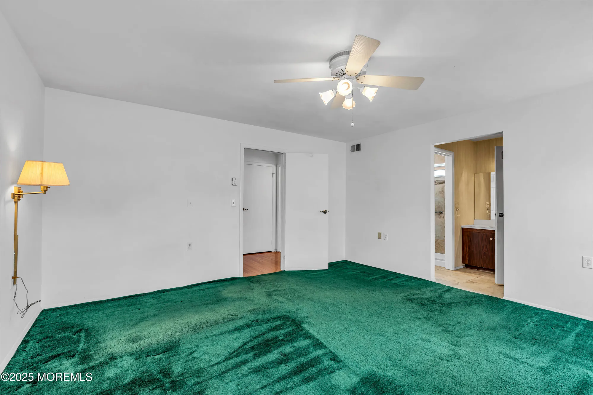 Property Slideshow image 14 of 39 | 3 weybridge pl, Manchester, NJ, 08759