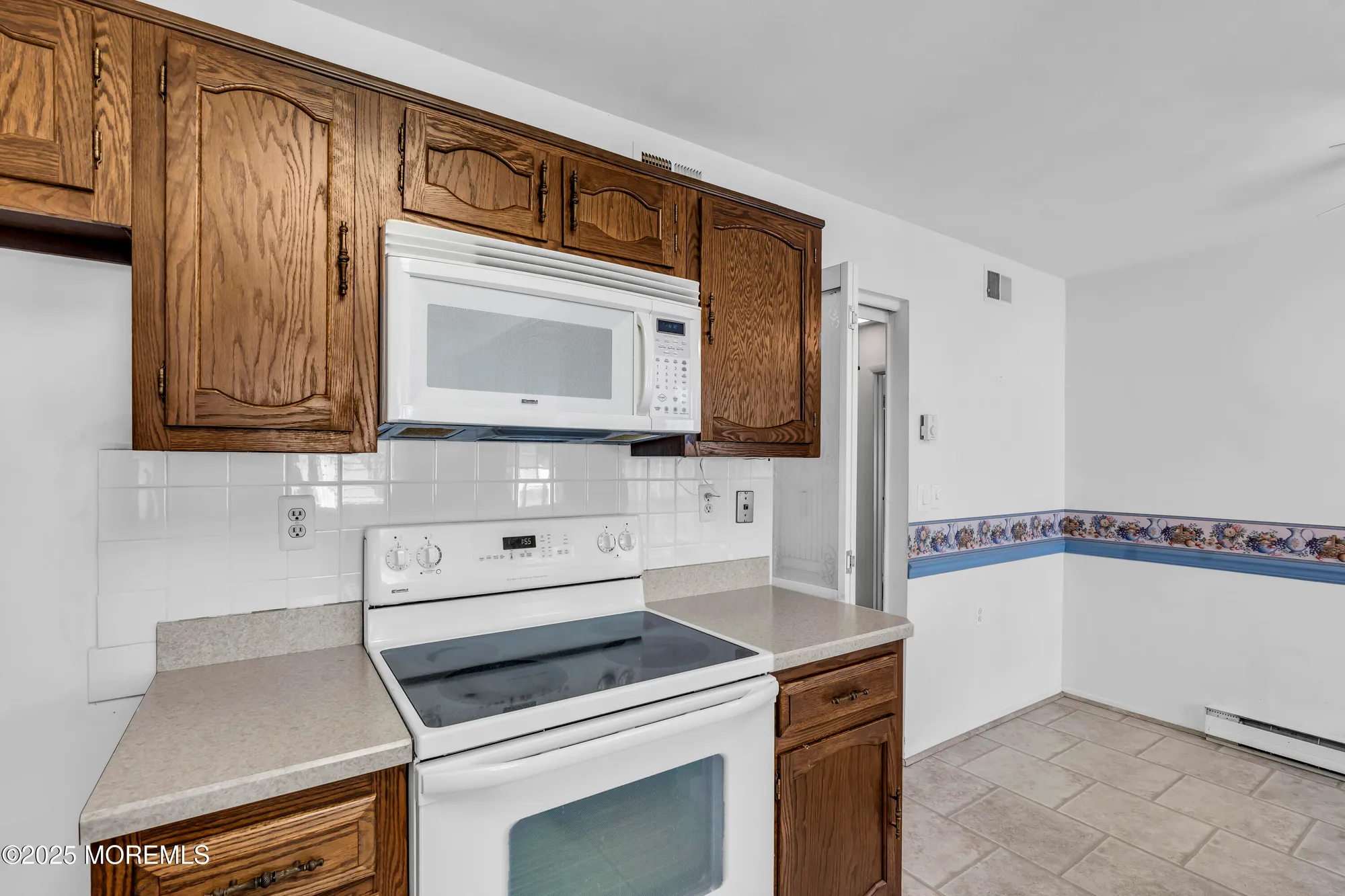 Property Slideshow image 18 of 39 | 3 weybridge pl, Manchester, NJ, 08759