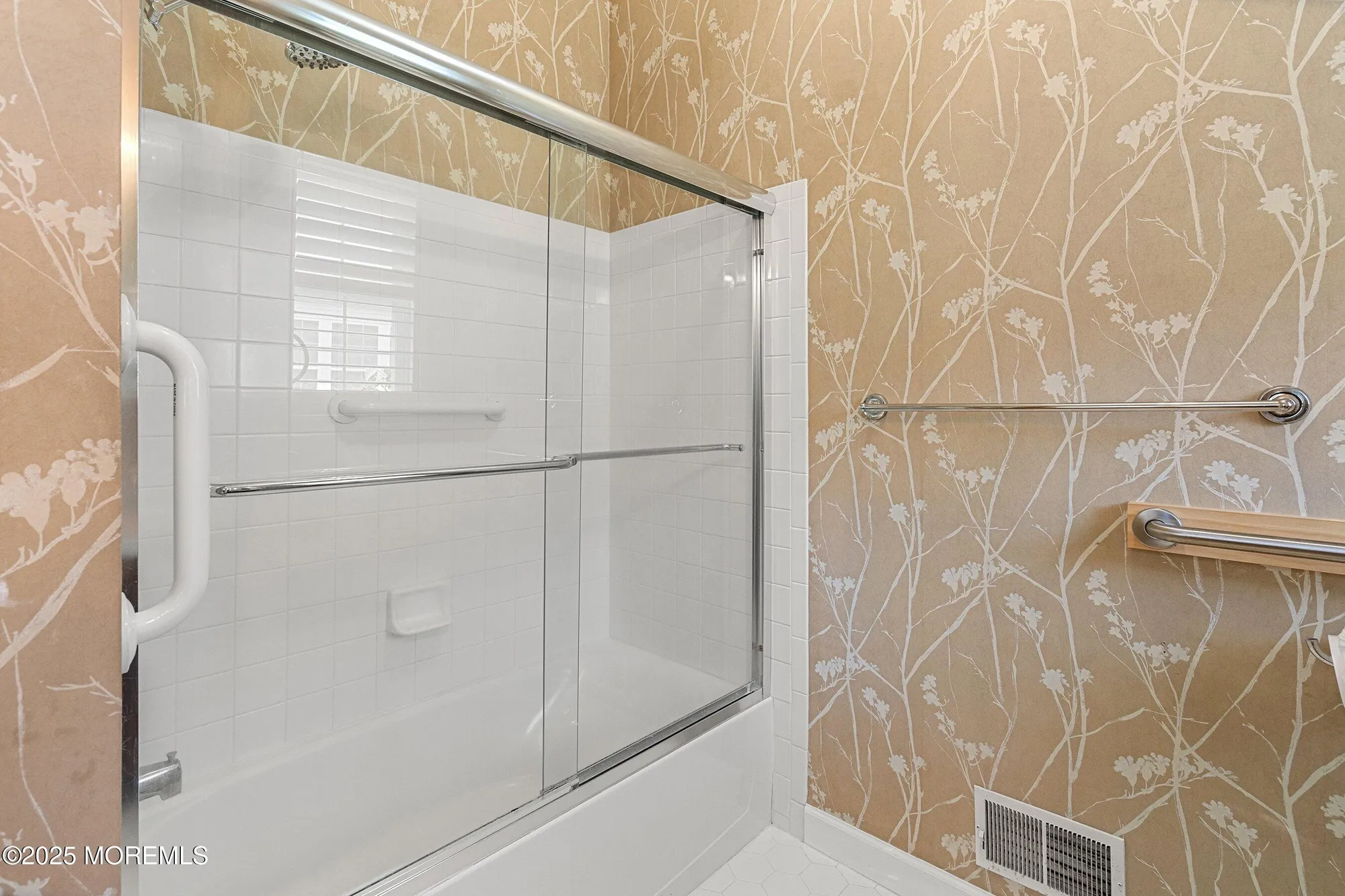 Property Slideshow image 25 of 49 | 2578 collier rd, Manasquan, NJ, 08736