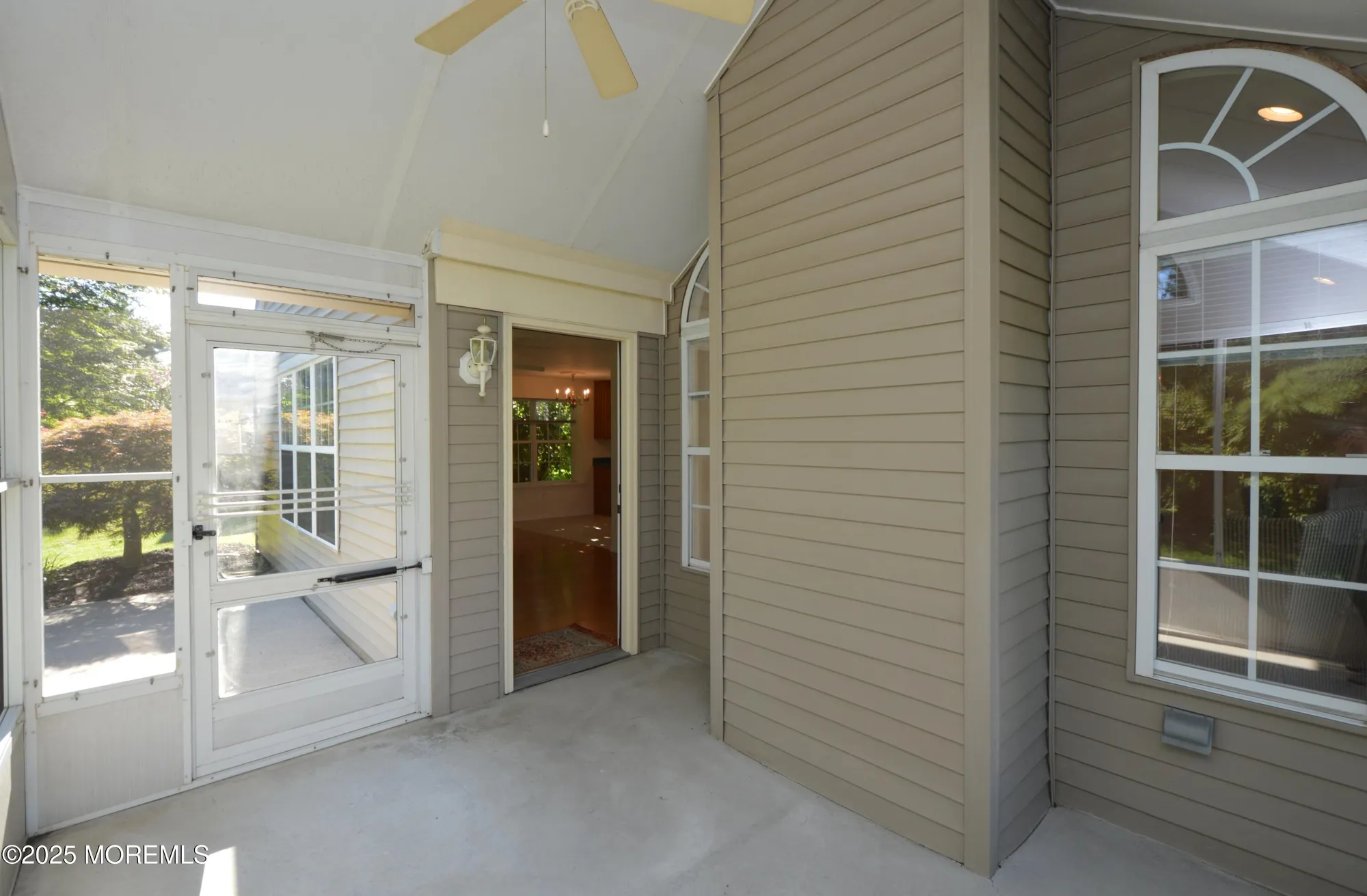 Property Slideshow image 43 of 59 | 2976 fieldcrest ln, Toms River, NJ, 08755