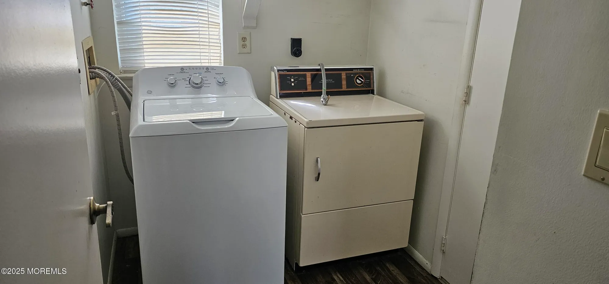 Property Slideshow image 17 of 18 | 29 hastings rd, Manchester, NJ, 08759