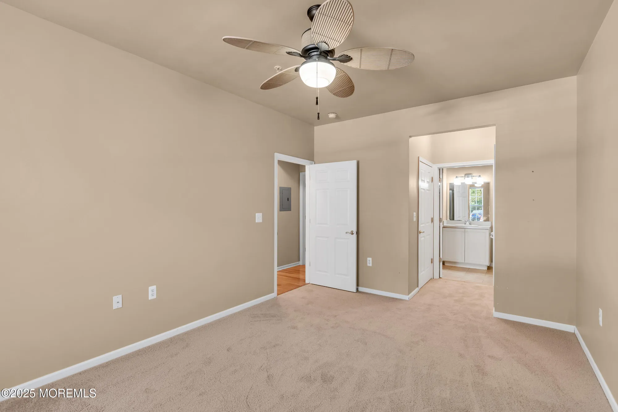 Property Slideshow image 20 of 44 | 219 sophee ln, Lakewood, NJ, 08701