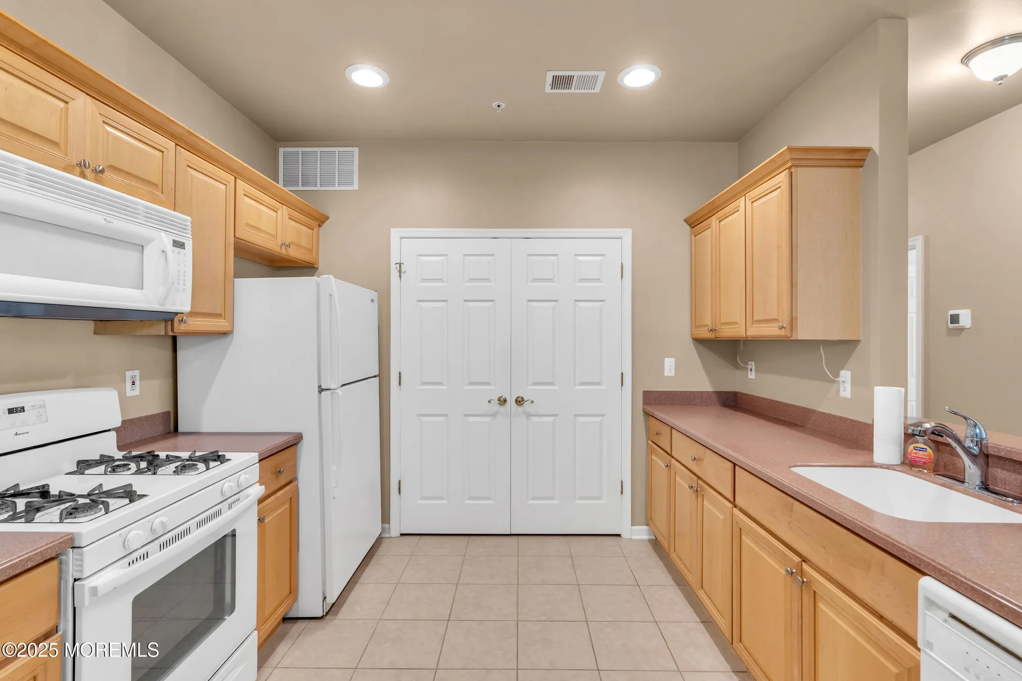 Property Slideshow image 6 of 44 | 219 sophee ln, Lakewood, NJ, 08701