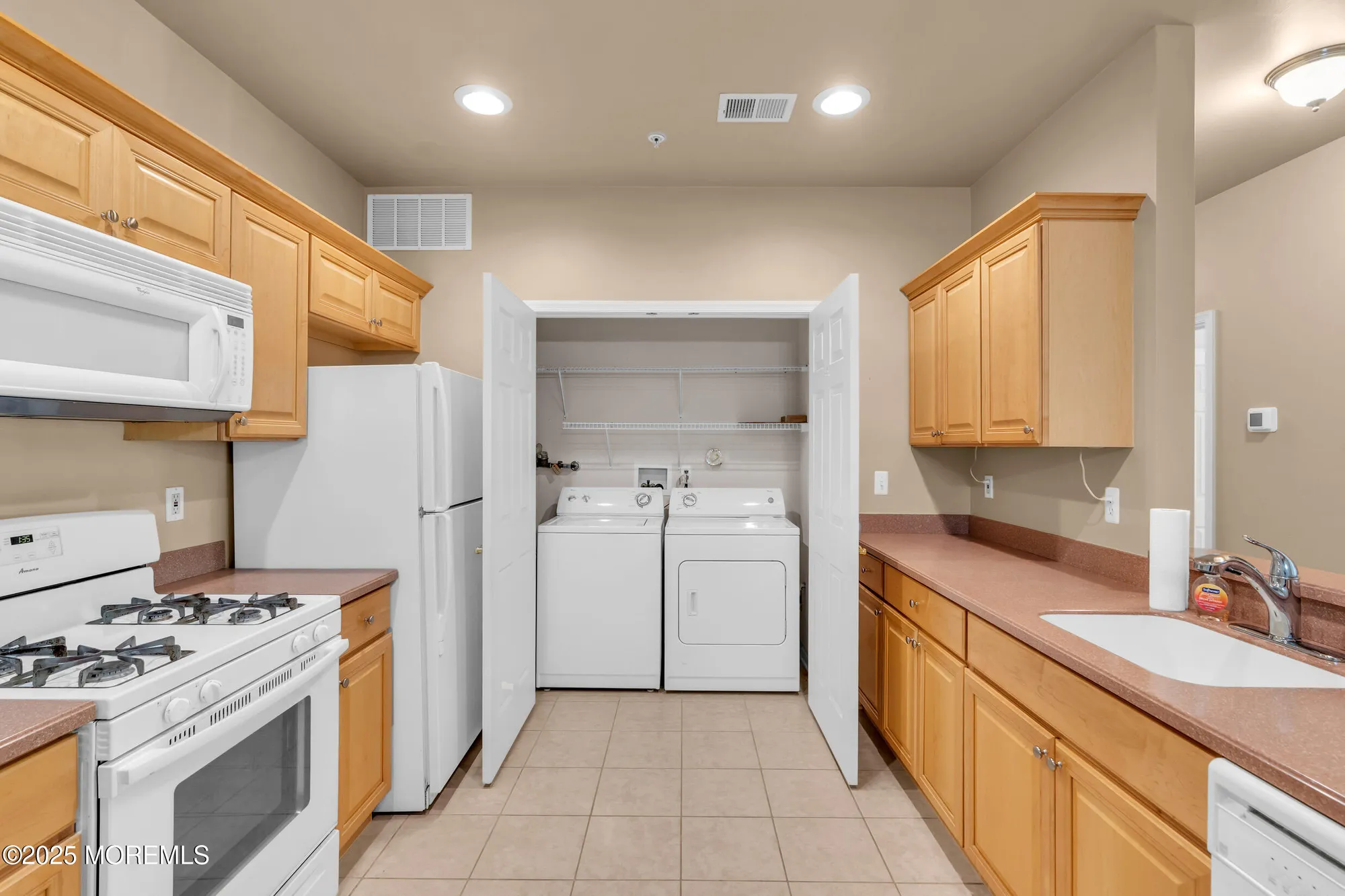 Property Slideshow image 14 of 44 | 219 sophee ln, Lakewood, NJ, 08701