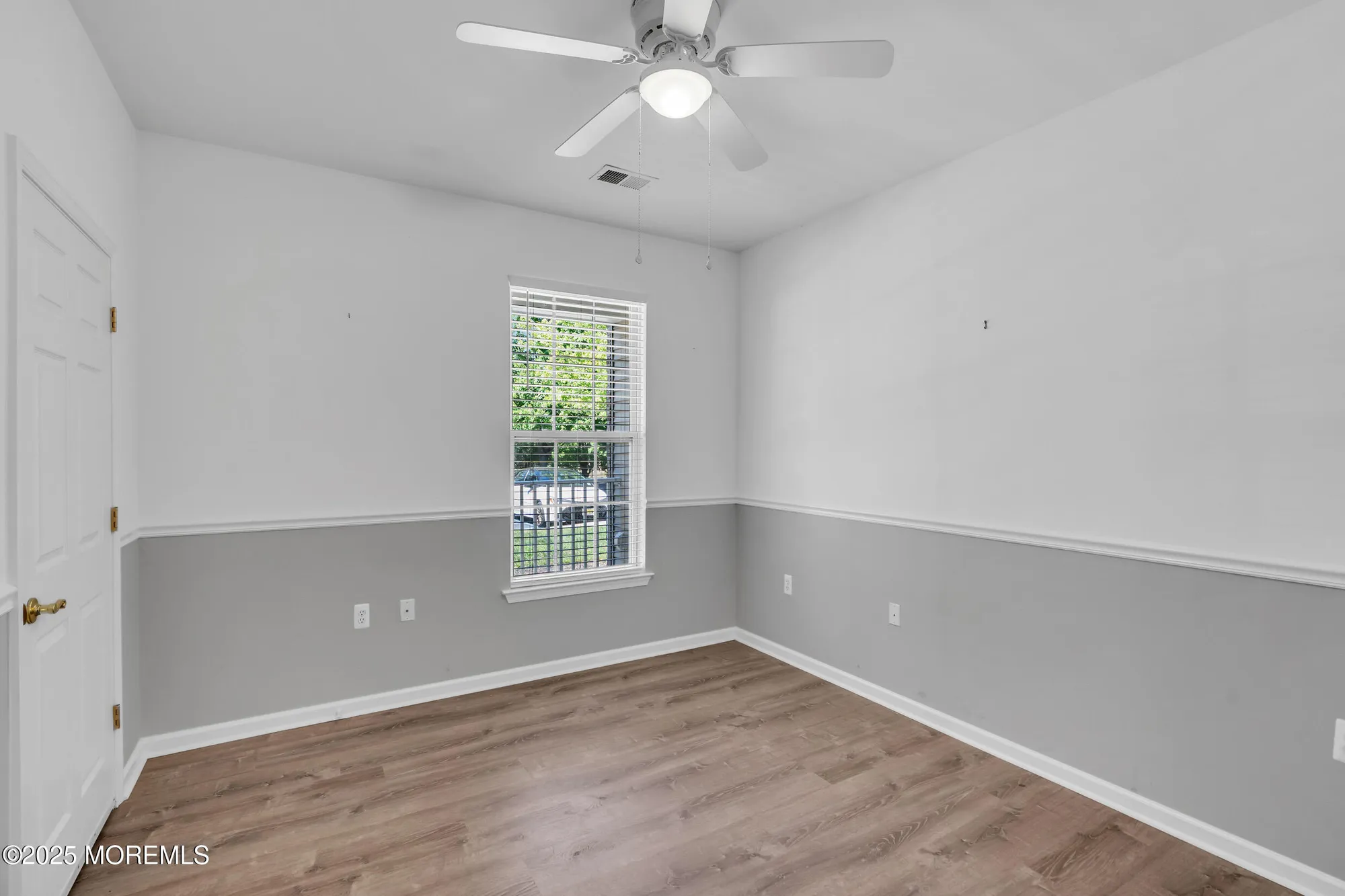 Property Slideshow image 24 of 44 | 219 sophee ln, Lakewood, NJ, 08701