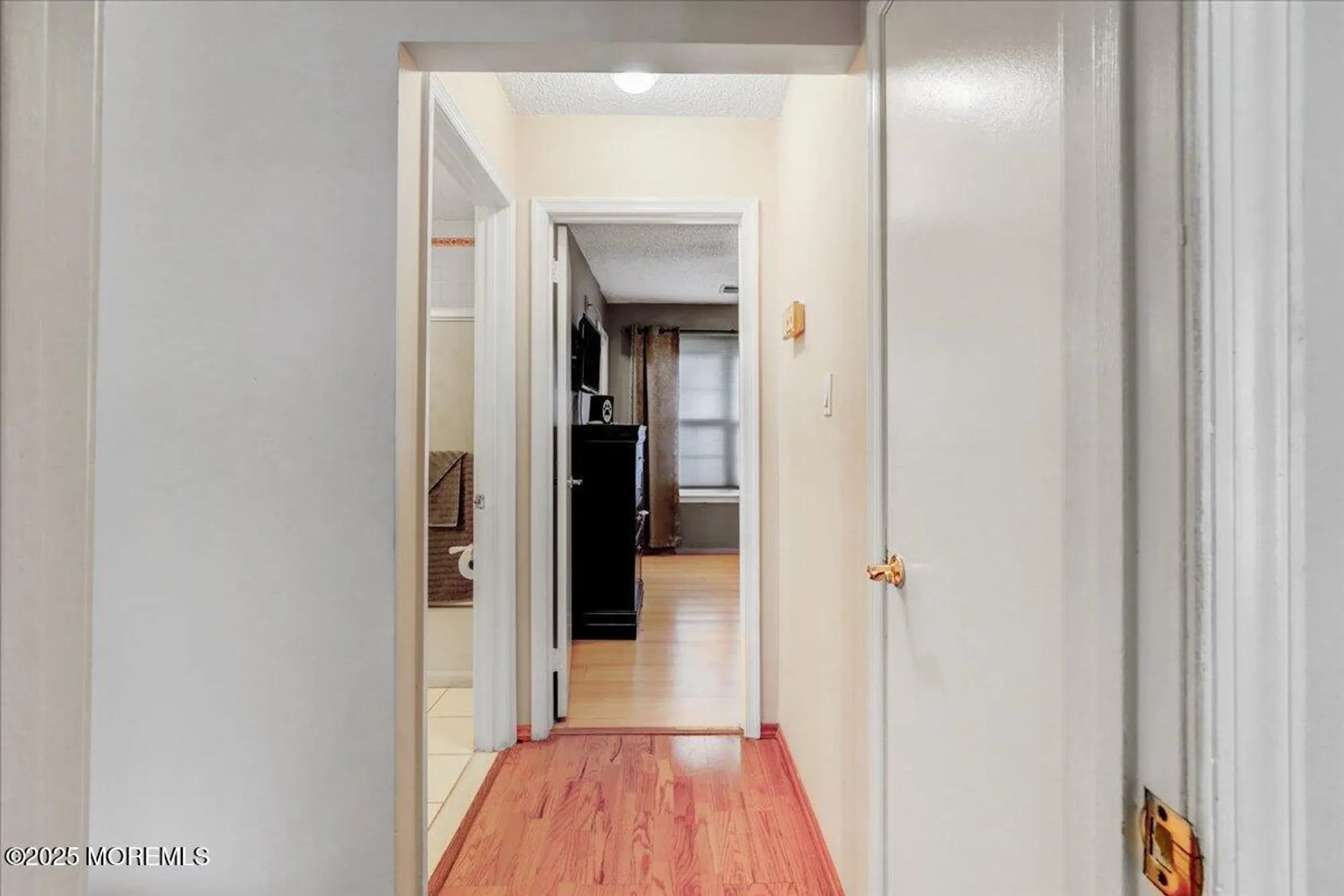 Property Slideshow image 14 of 31 | 5 jaffreyton close, Freehold, NJ, 07728