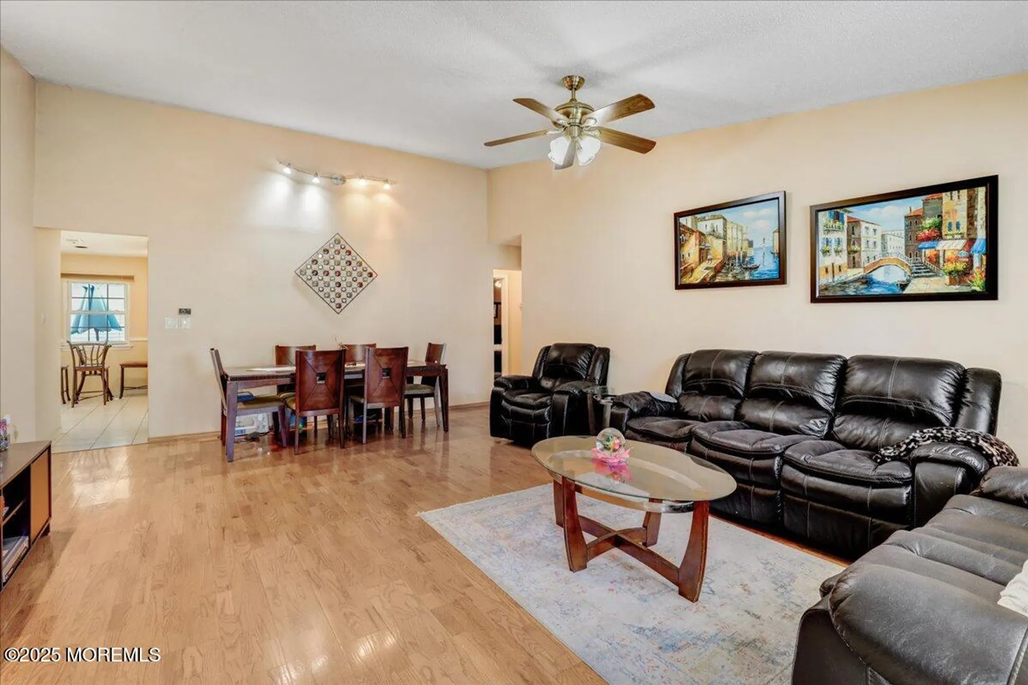 Property Slideshow image 4 of 31 | 5 jaffreyton close, Freehold, NJ, 07728